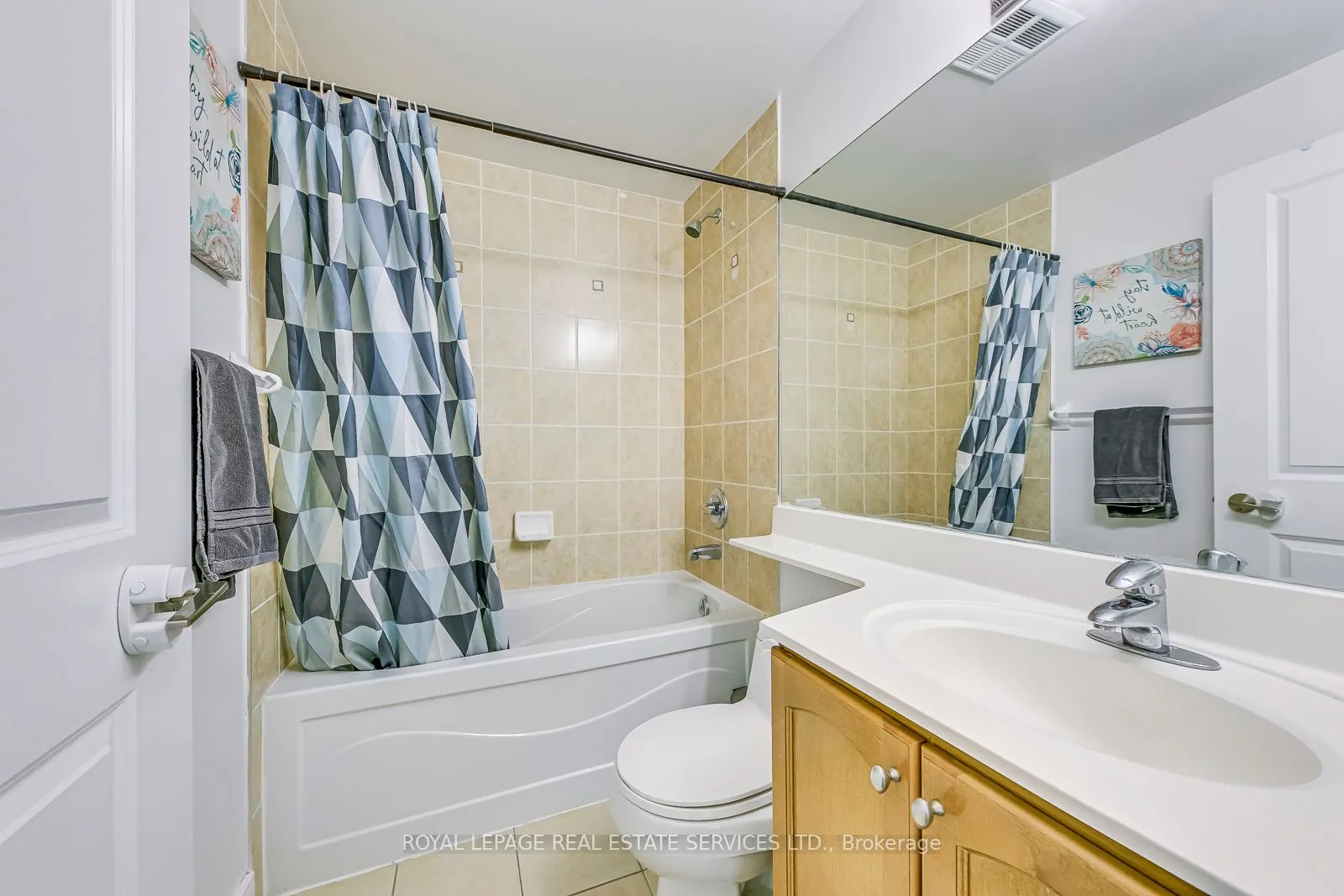 80 Absolute Avenue, #1302
