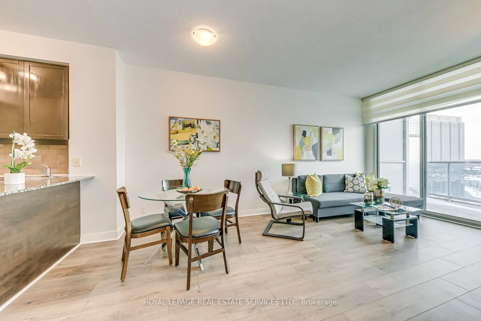 80 Absolute Avenue, #1302