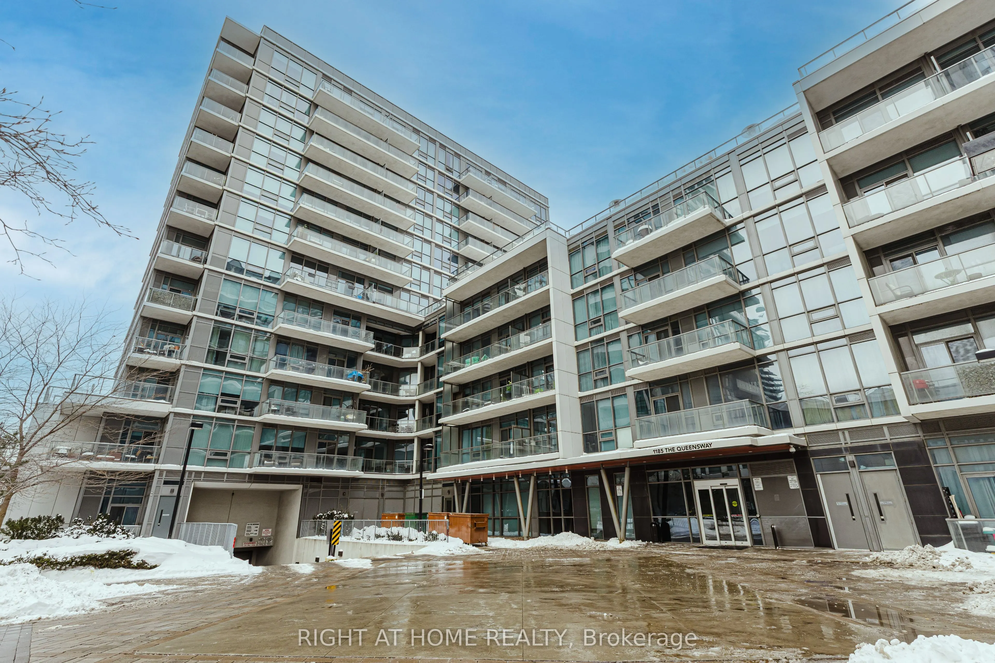1185 The Queensway, #815