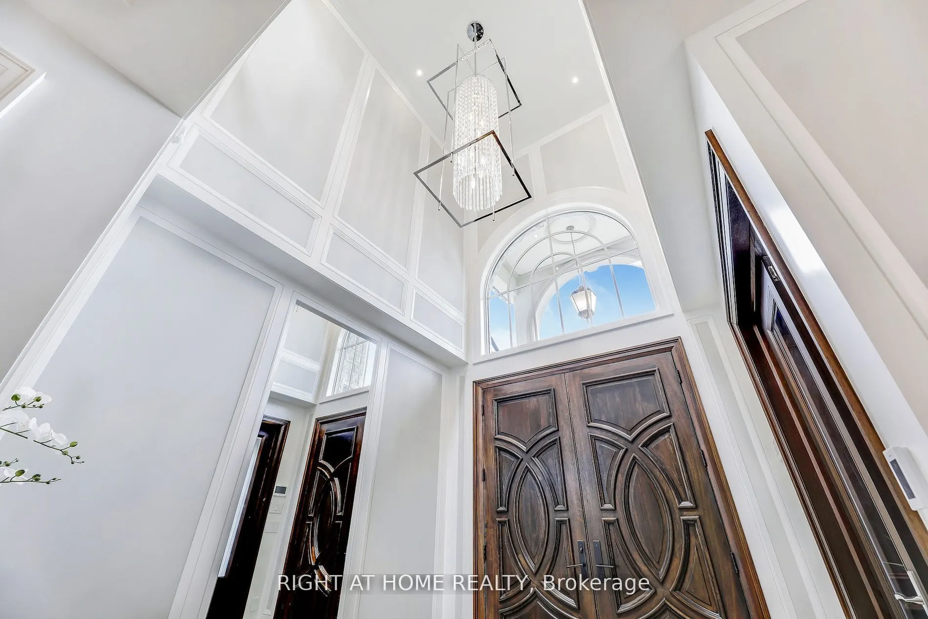 484 Avonwood Drive