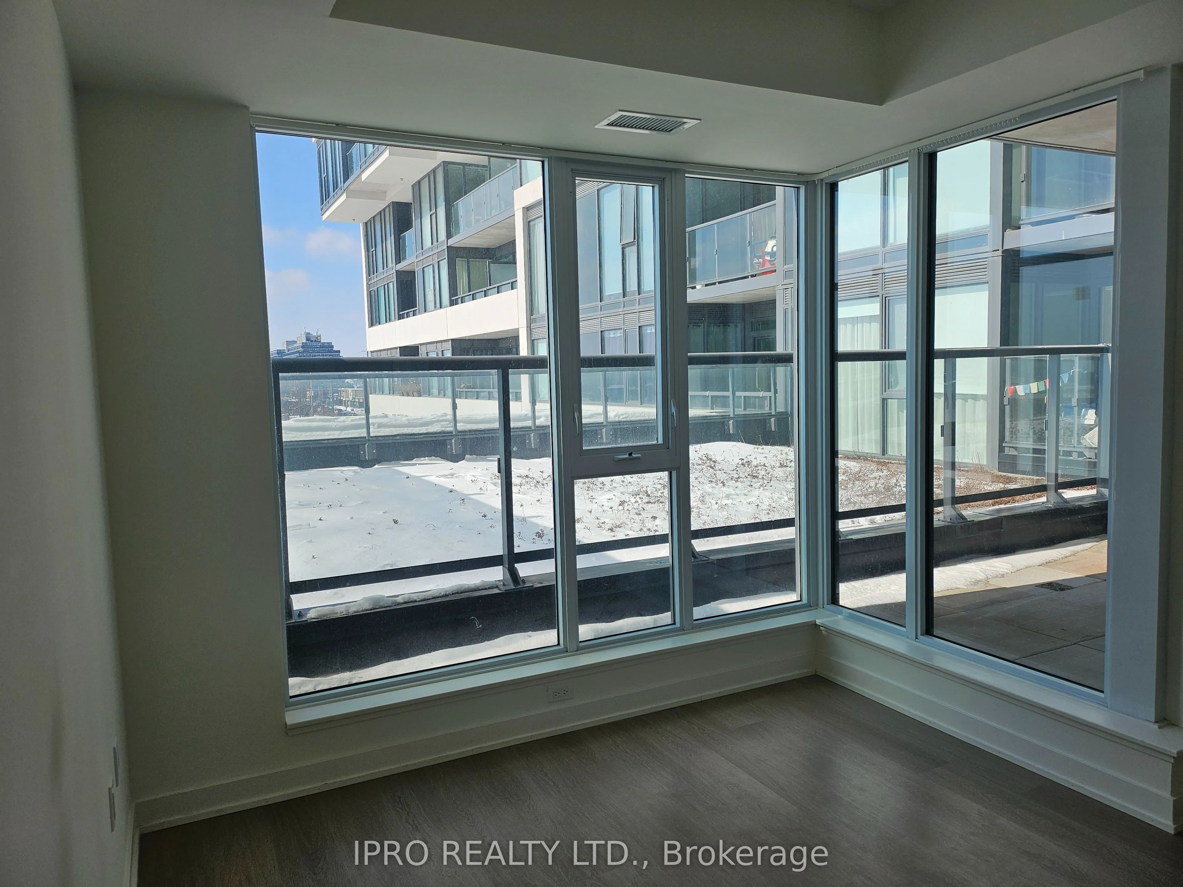 859 The Queensway, #307