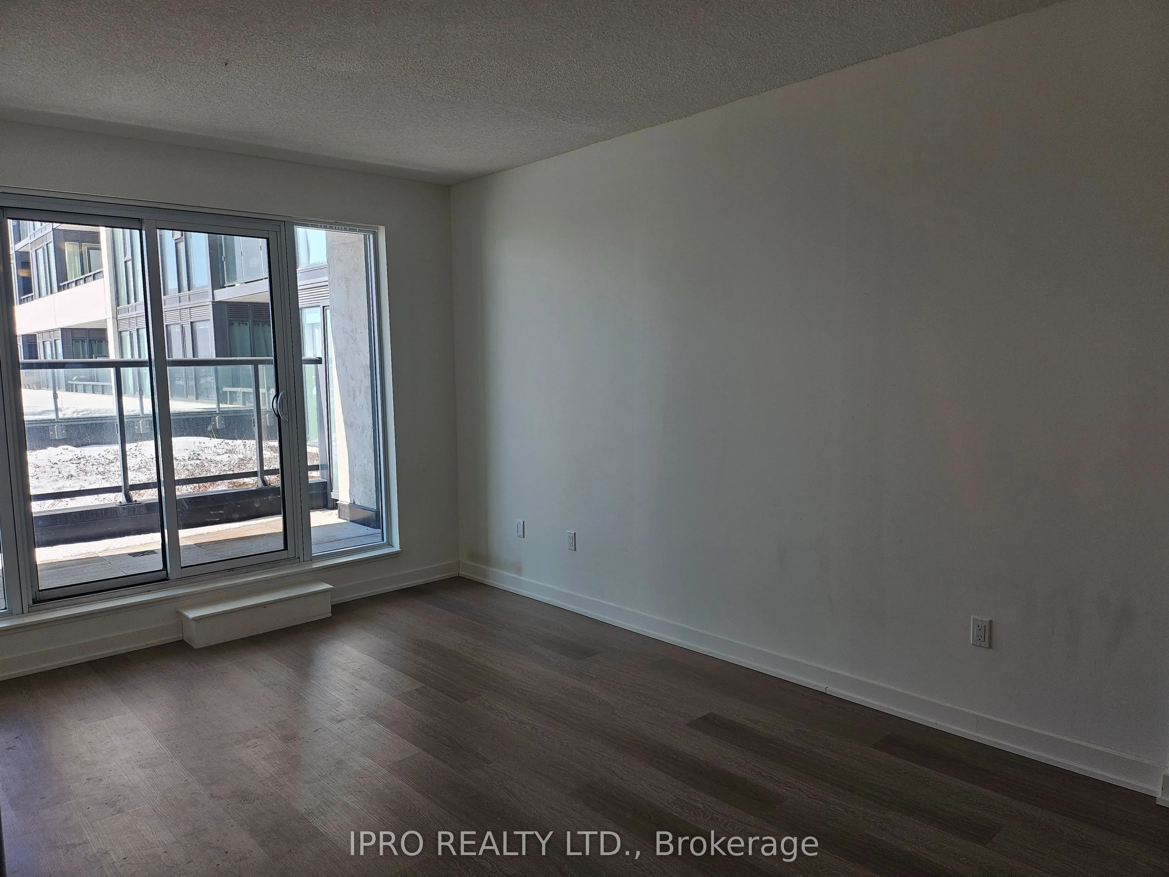 859 The Queensway, #307