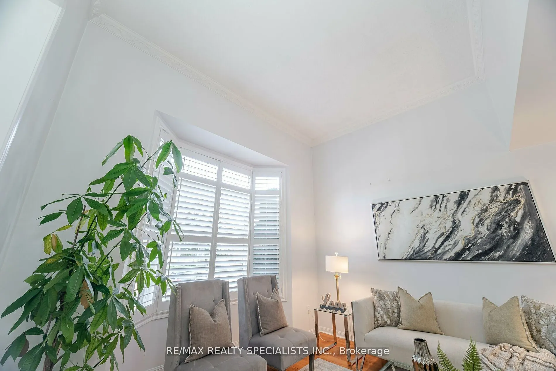 30 Latania Boulevard