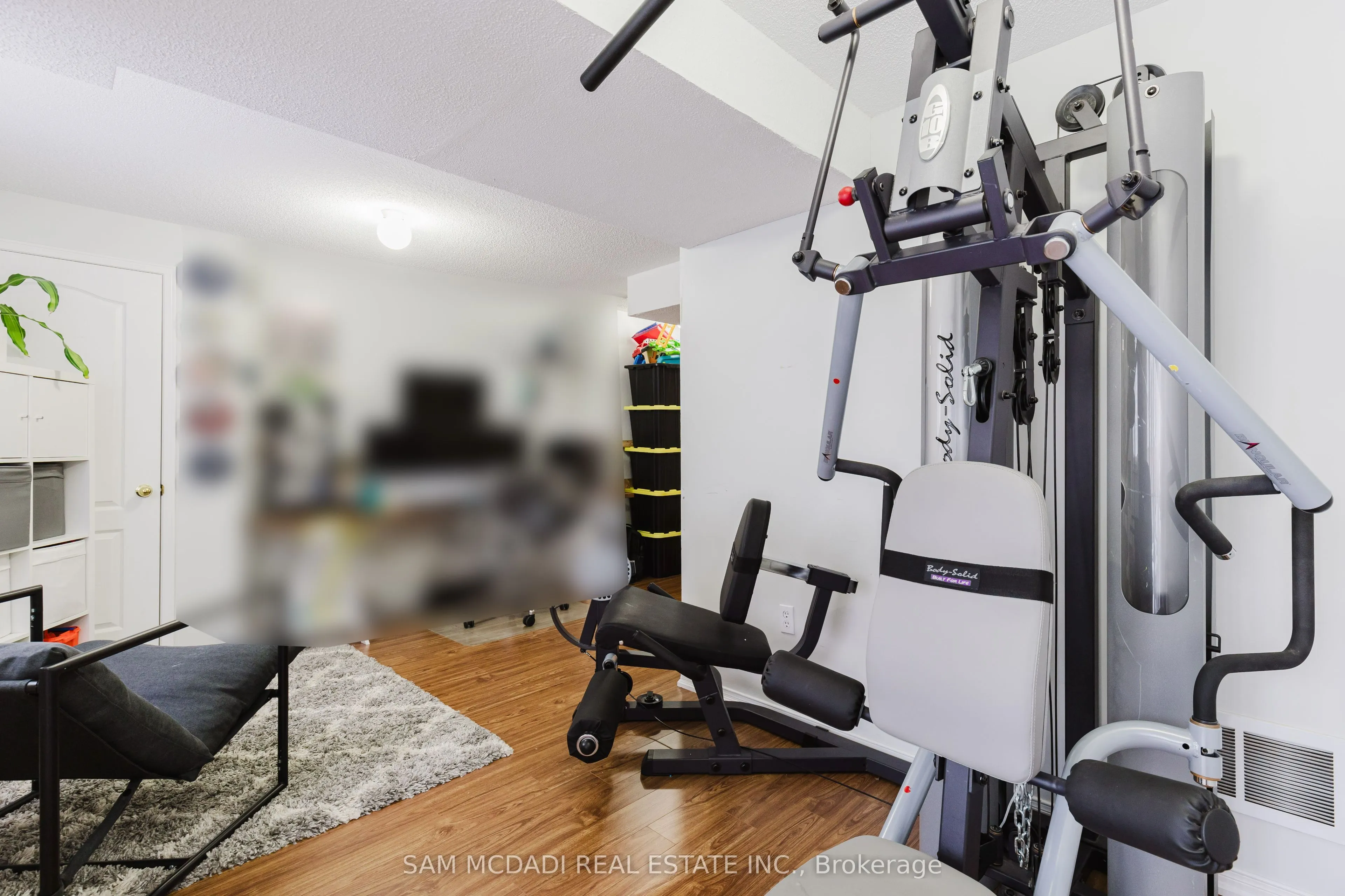 1591 South Parade Court, #32