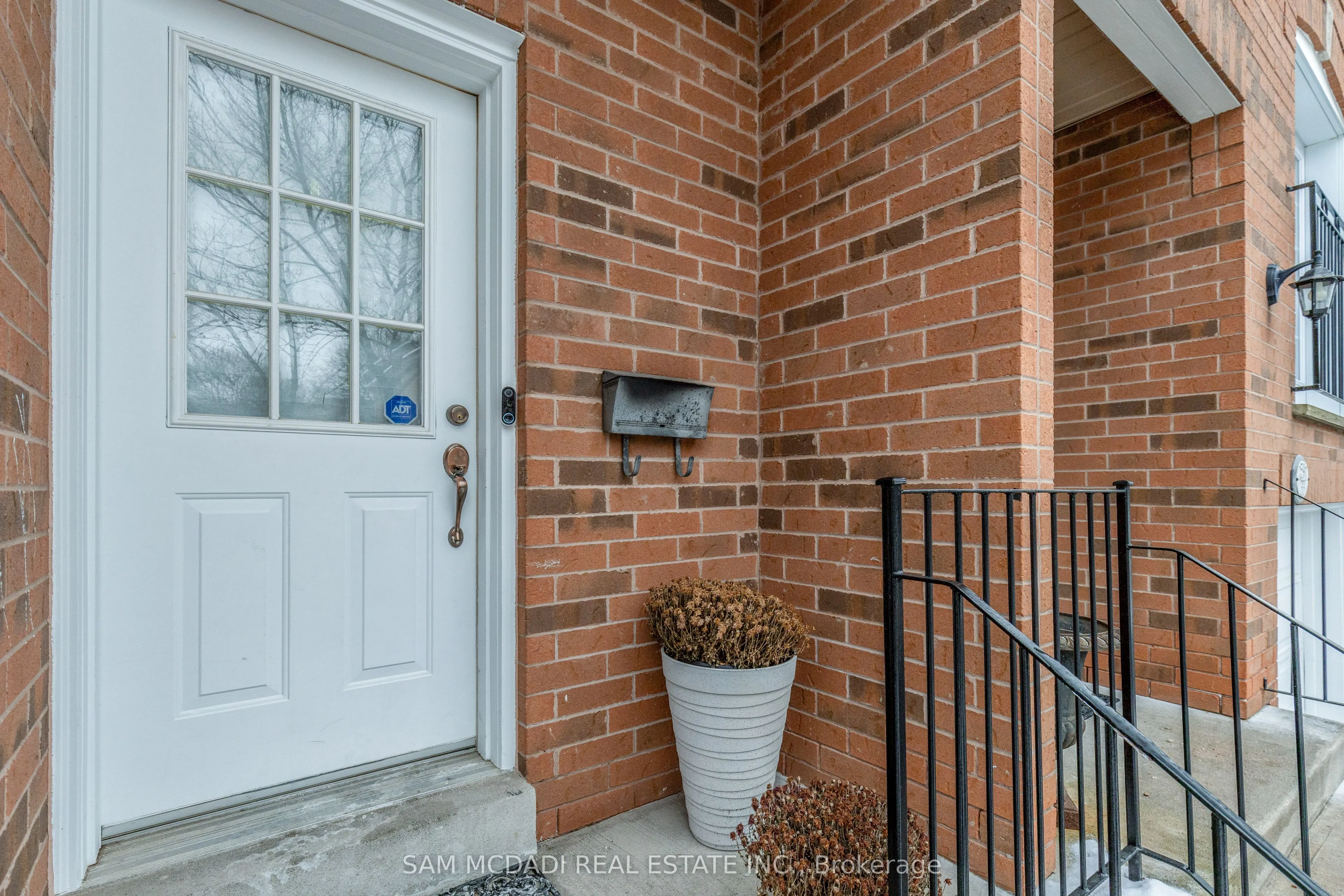 1591 South Parade Court, #32