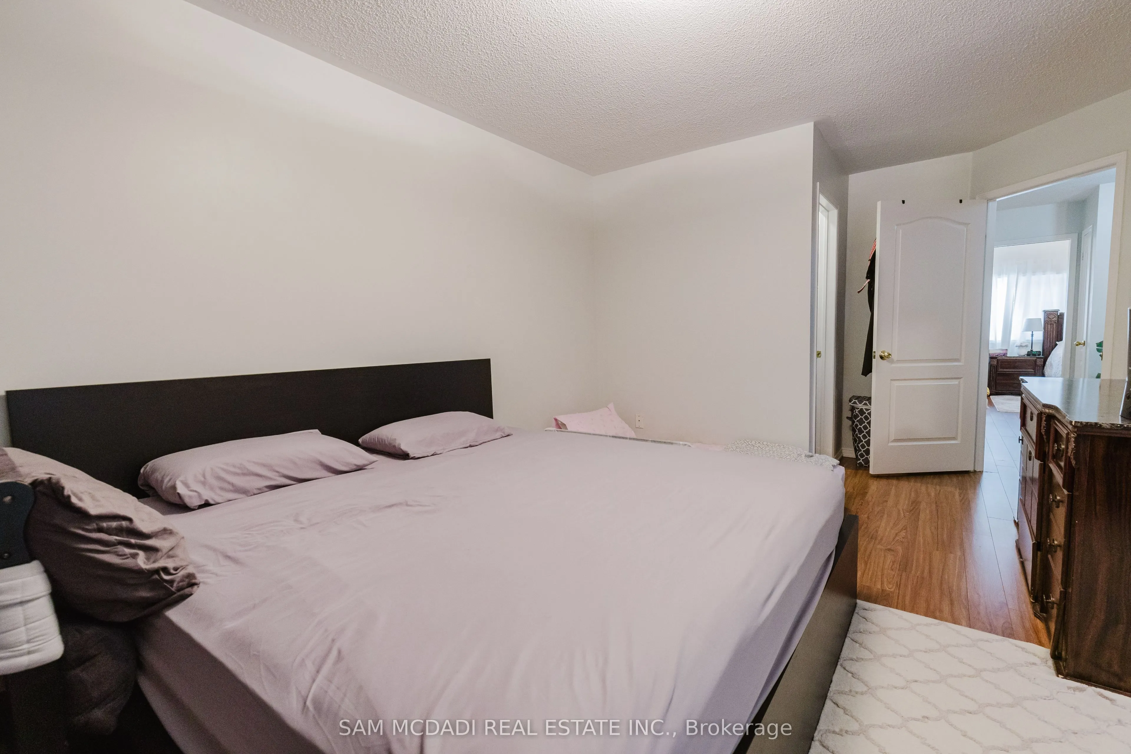 1591 South Parade Court, #32