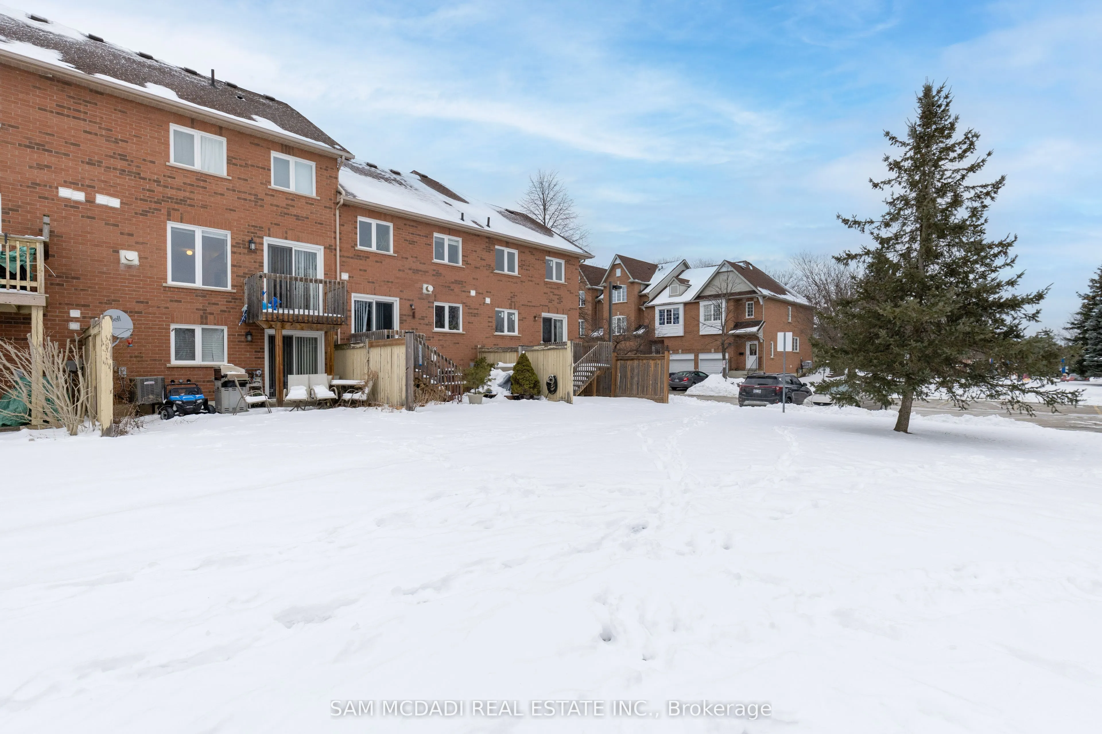 1591 South Parade Court, #32