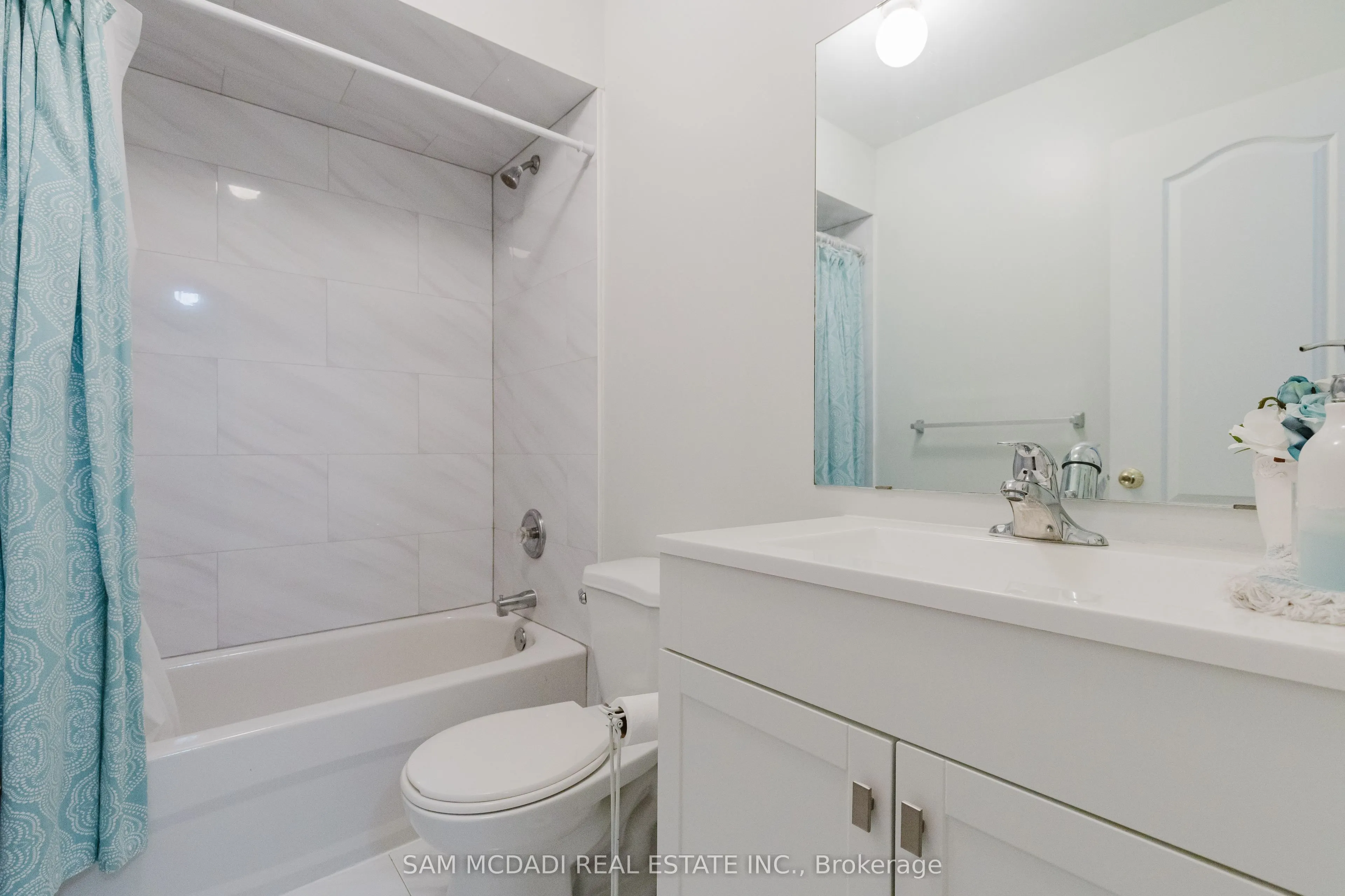 1591 South Parade Court, #32