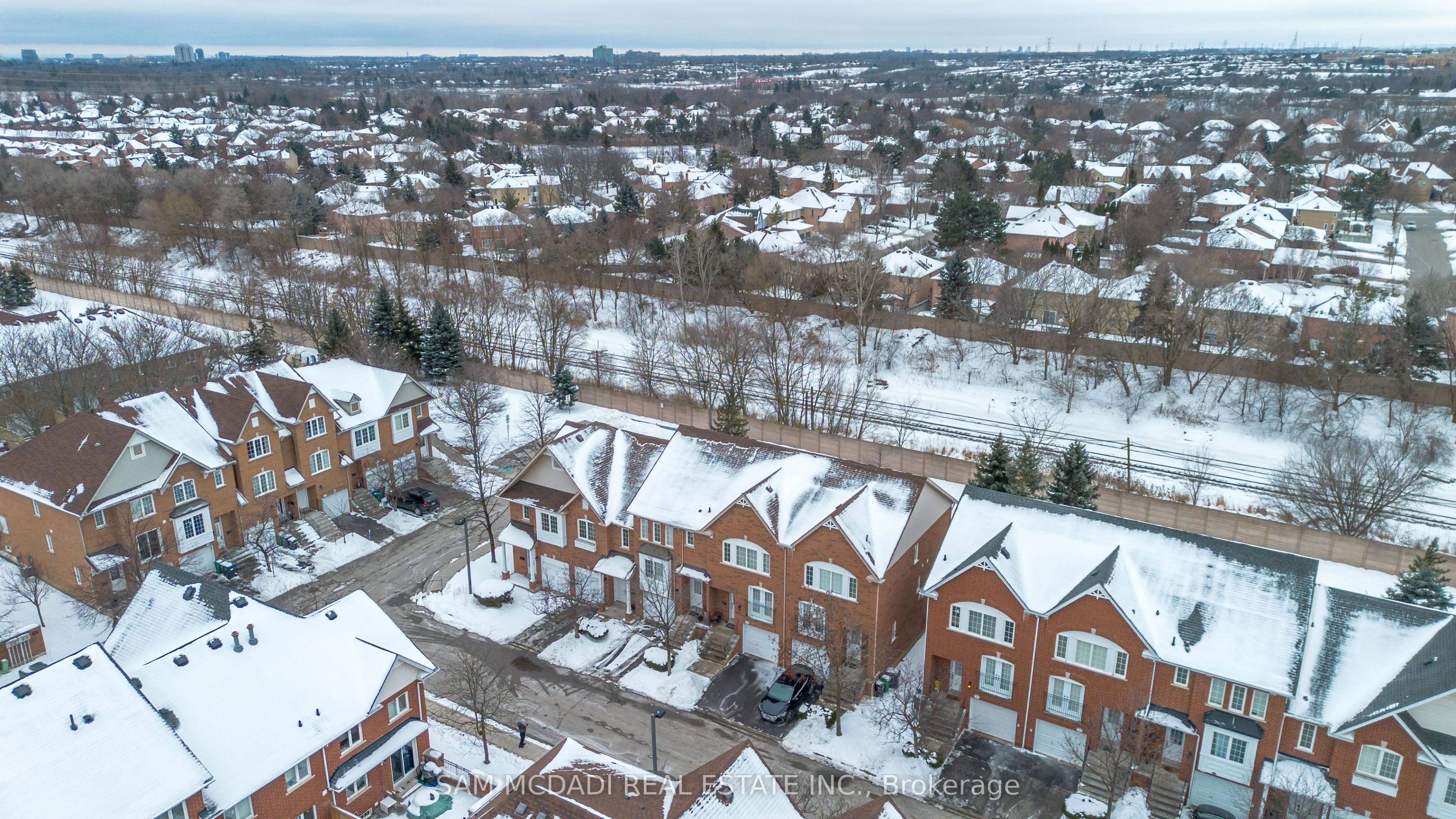 1591 South Parade Court, #32