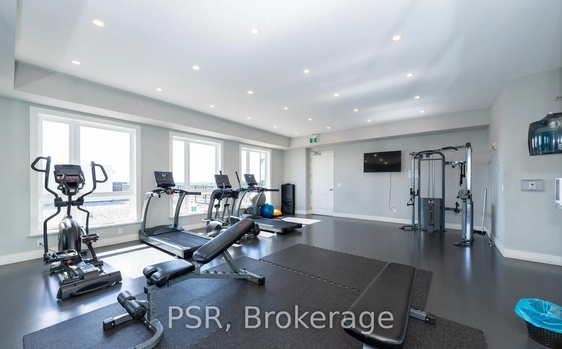 640 Sauve Street, #105