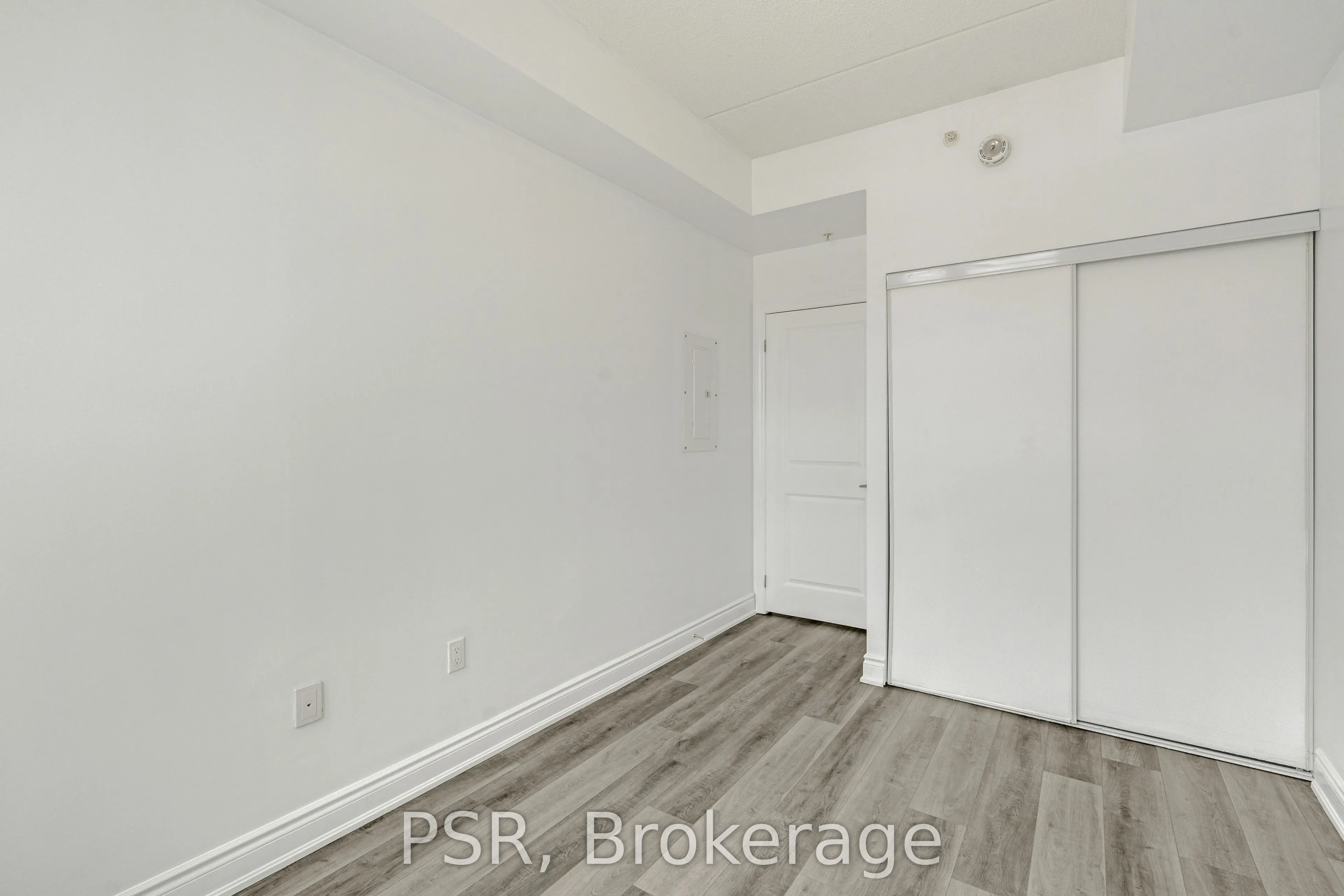 640 Sauve Street, #105