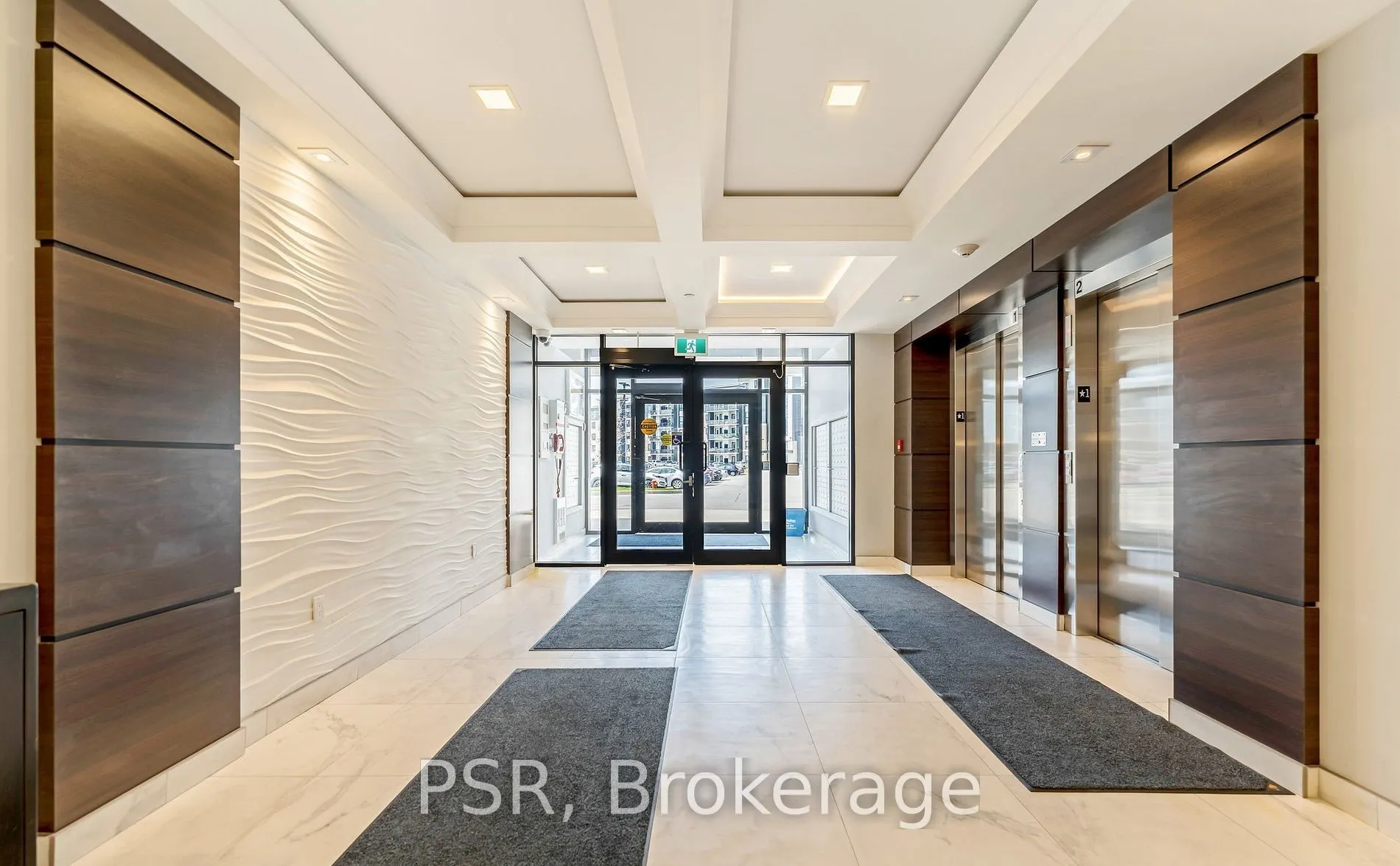 640 Sauve Street, #105