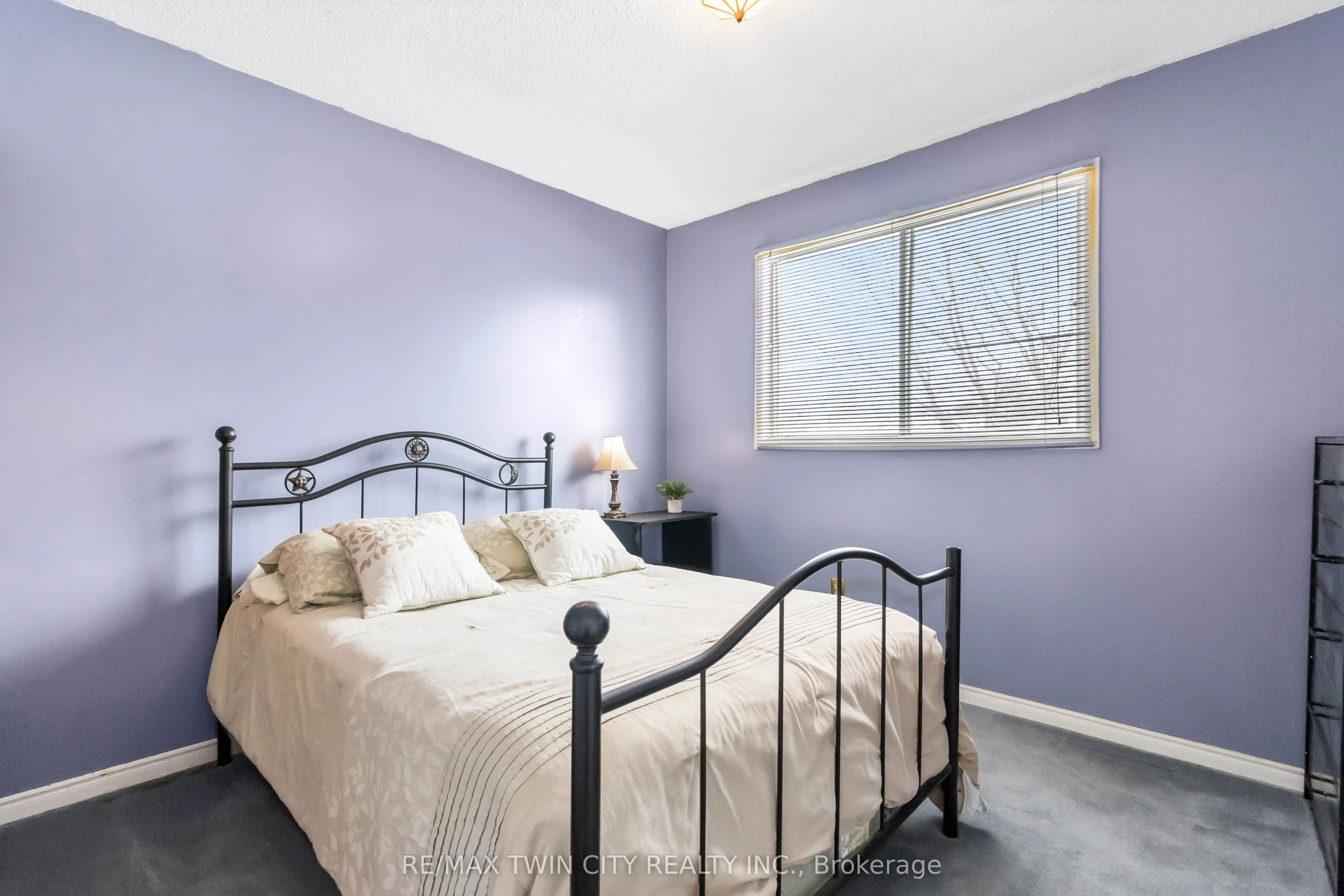 4124 Taffey Crescent