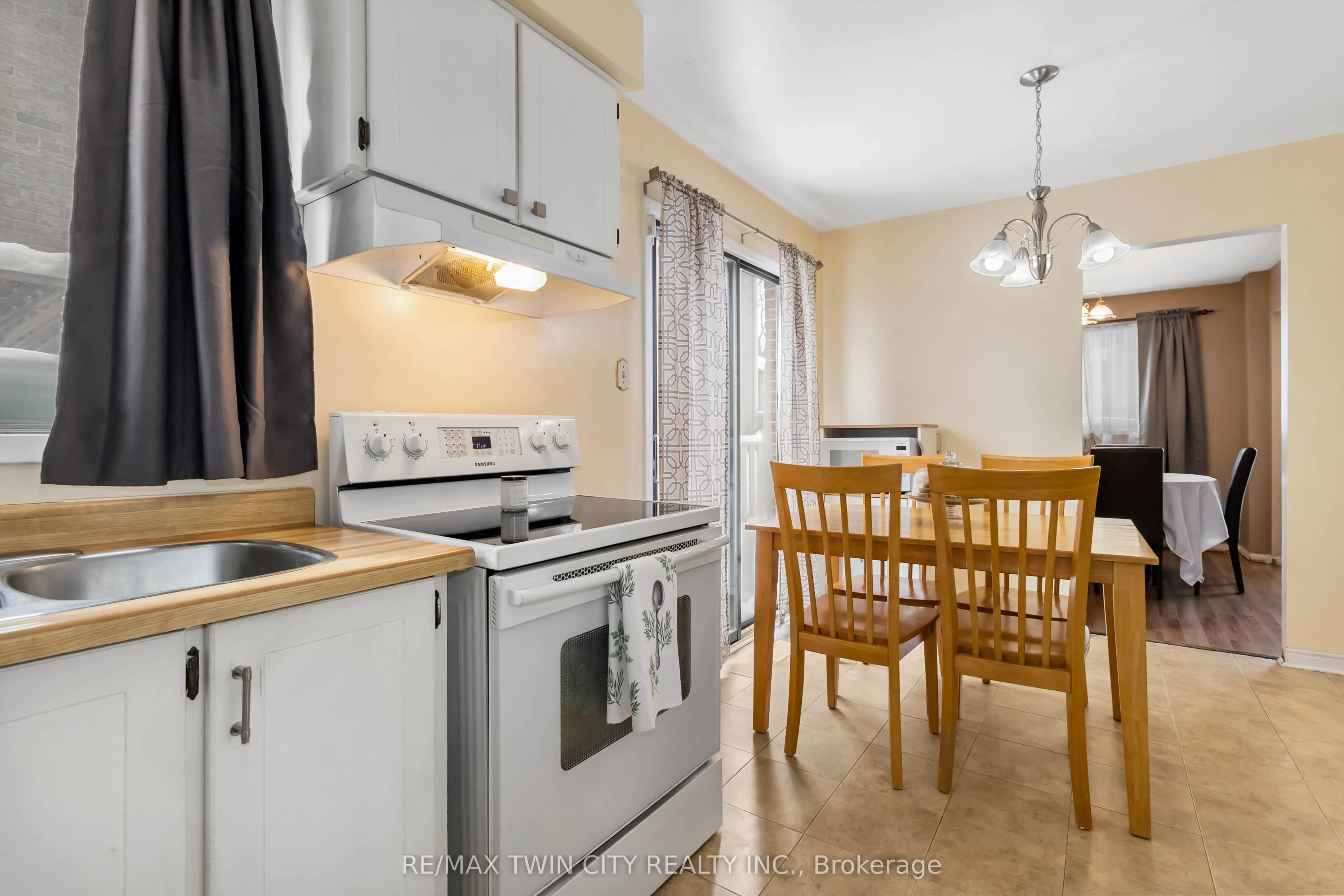 4124 Taffey Crescent