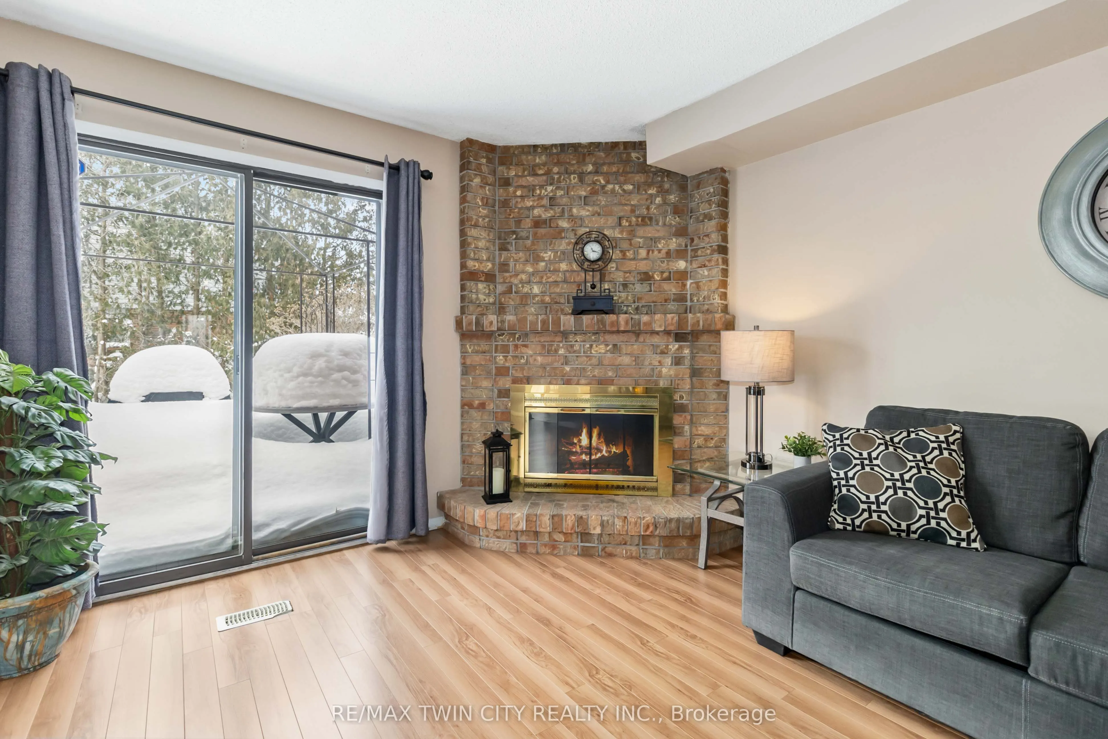 4124 Taffey Crescent