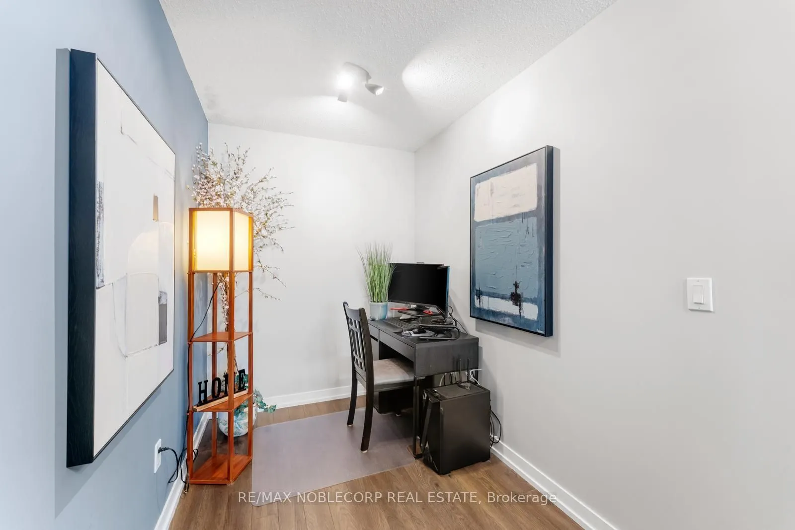 812 Lansdowne Avenue, #113