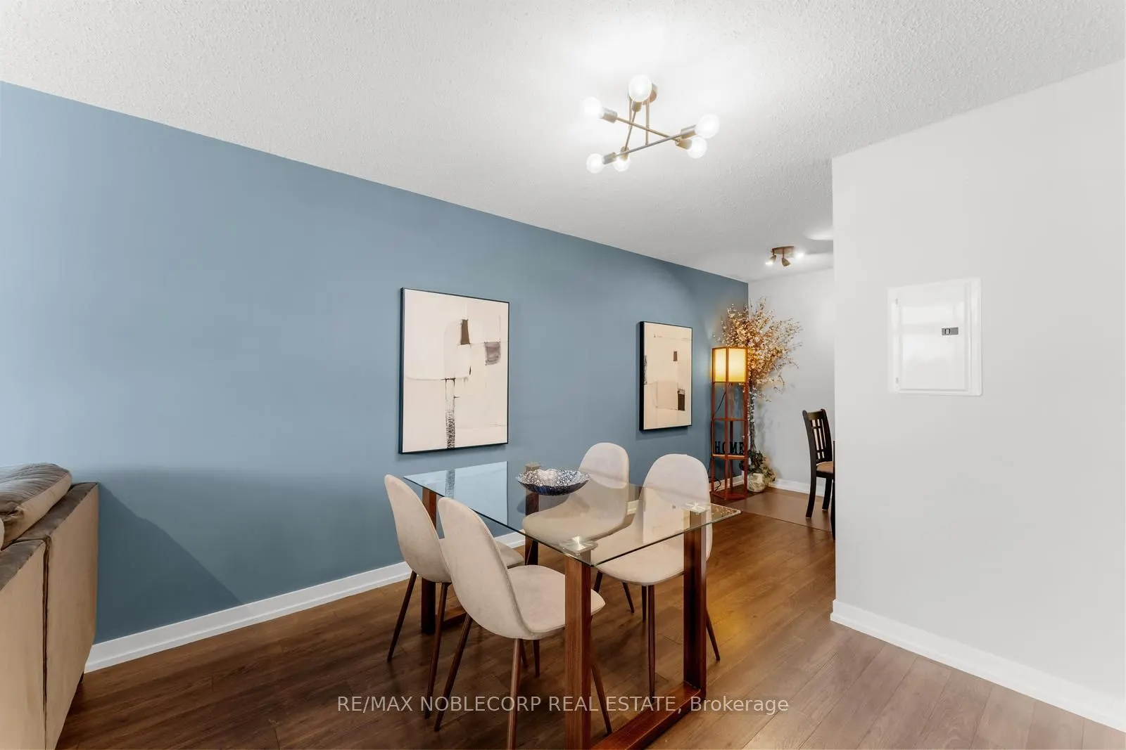 812 Lansdowne Avenue, #113