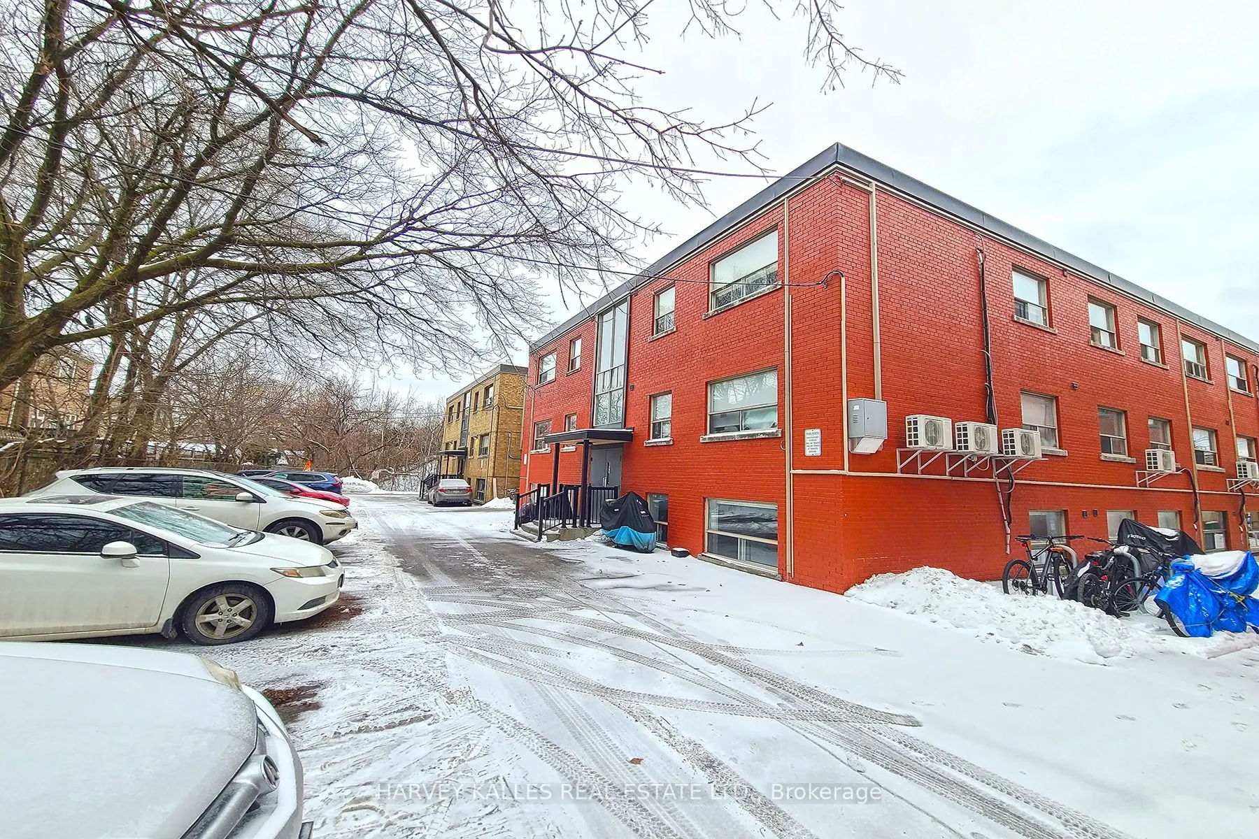 68 Fifteenth Street, #23