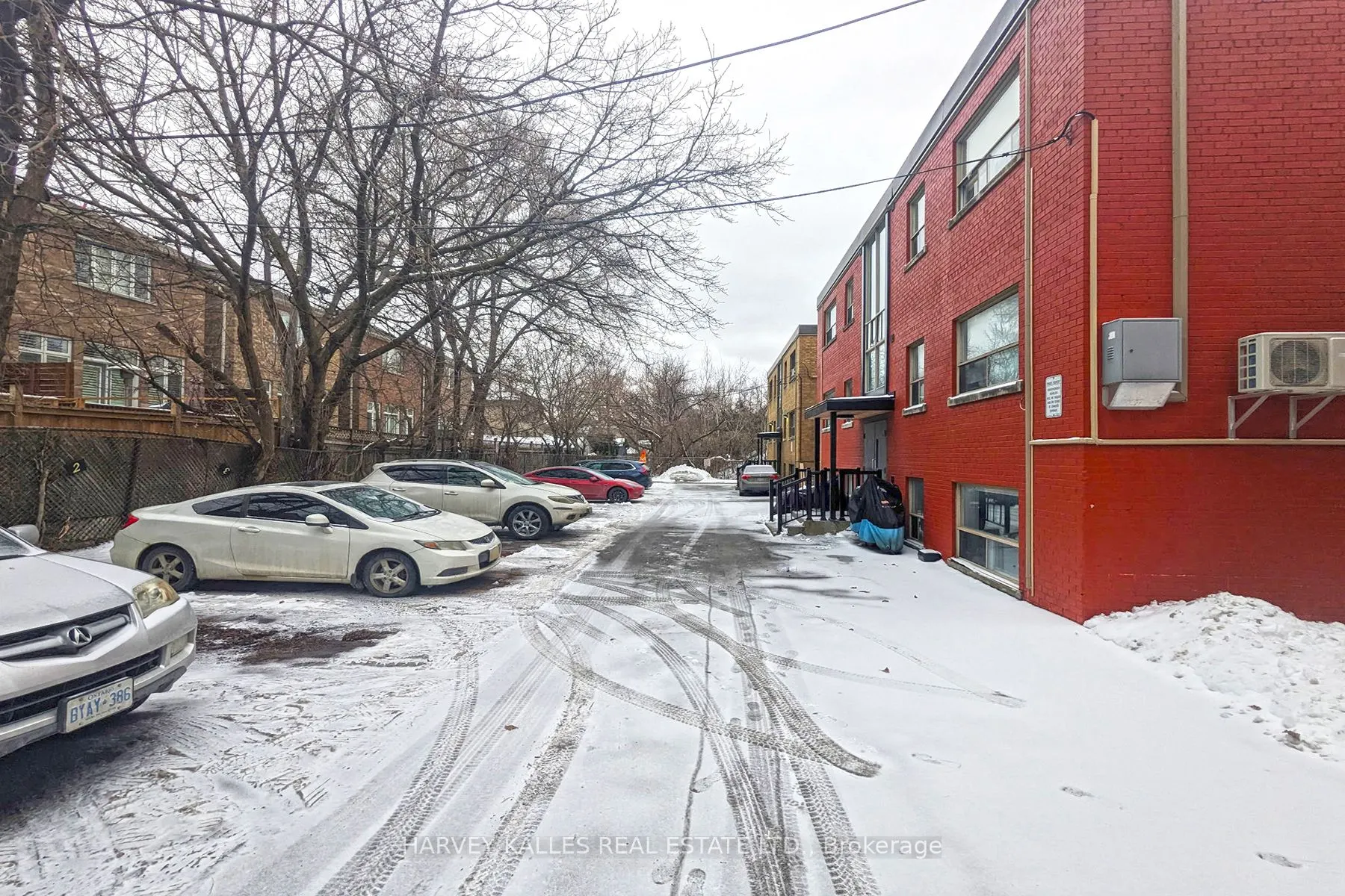 68 Fifteenth Street, #23