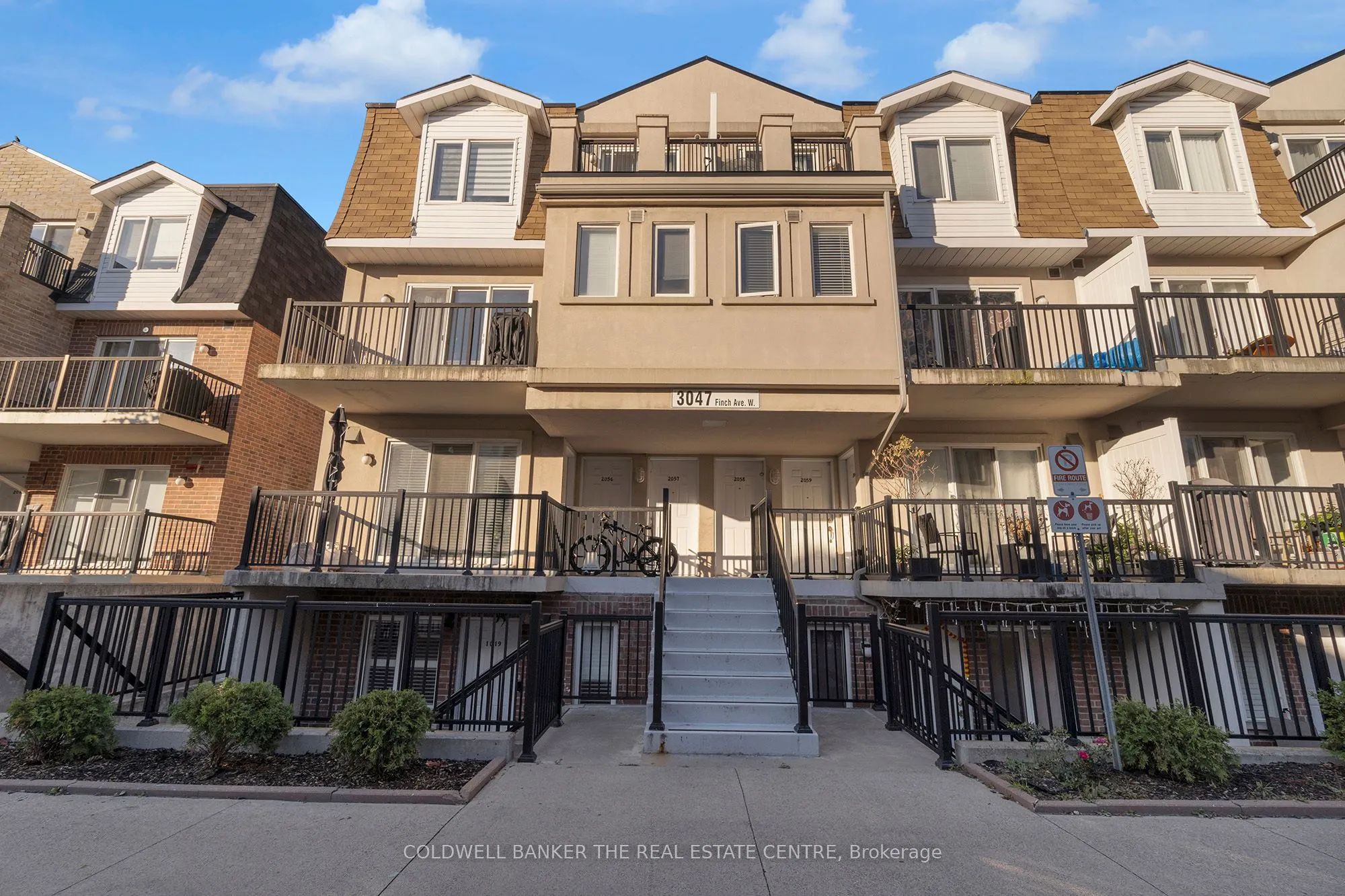 3047 Finch Avenue W, #2057