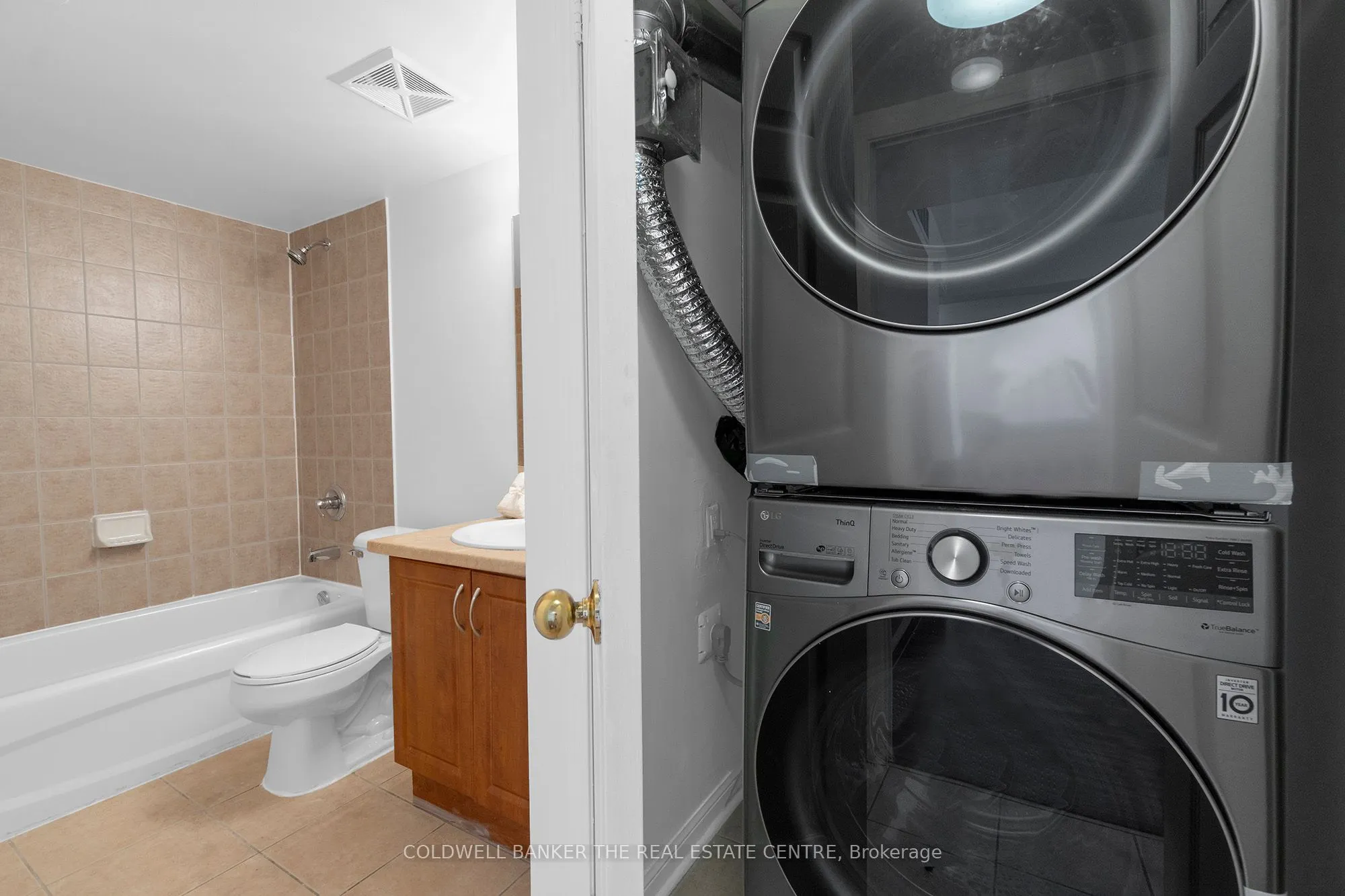 3047 Finch Avenue W, #2057