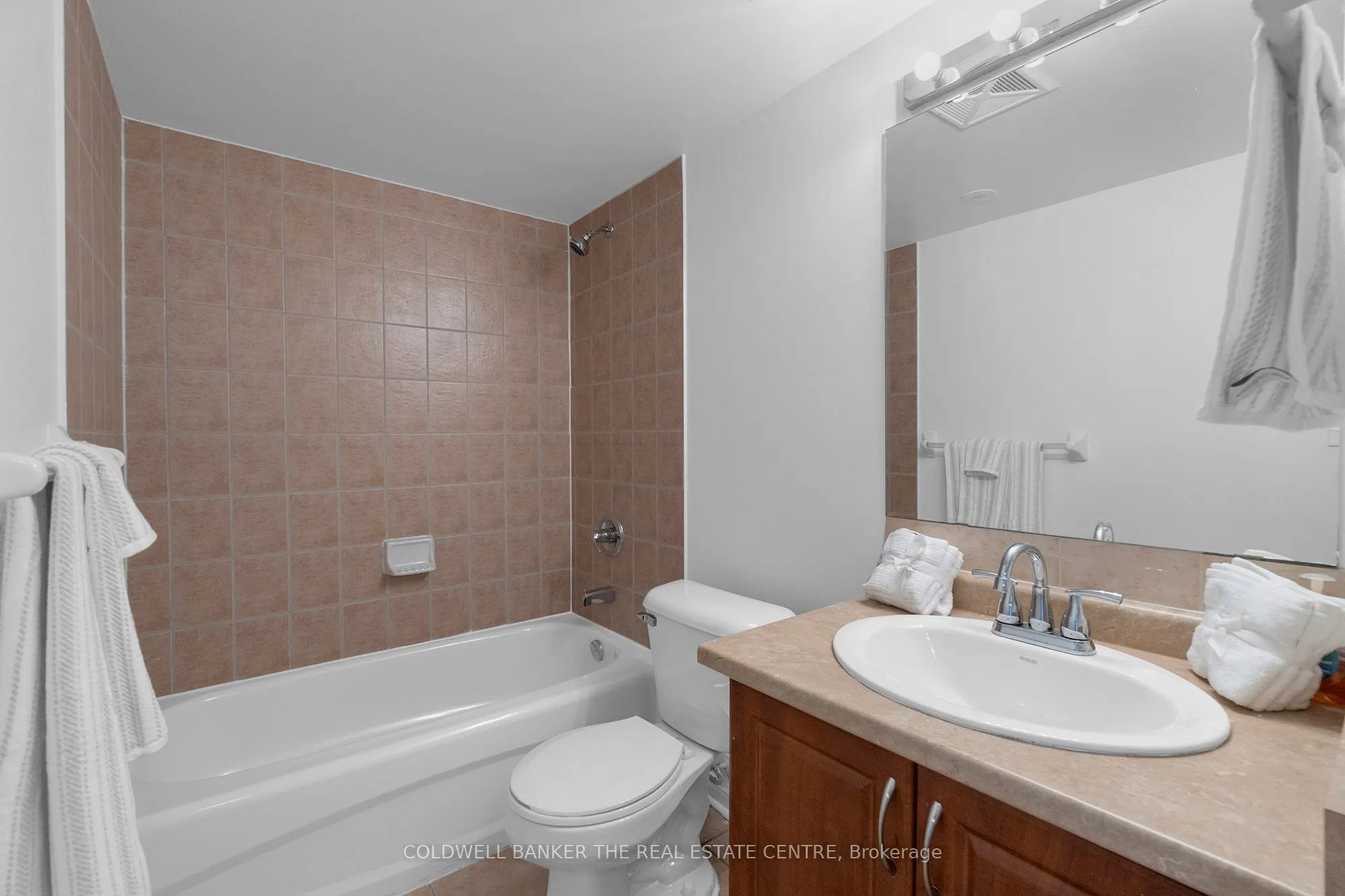 3047 Finch Avenue W, #2057