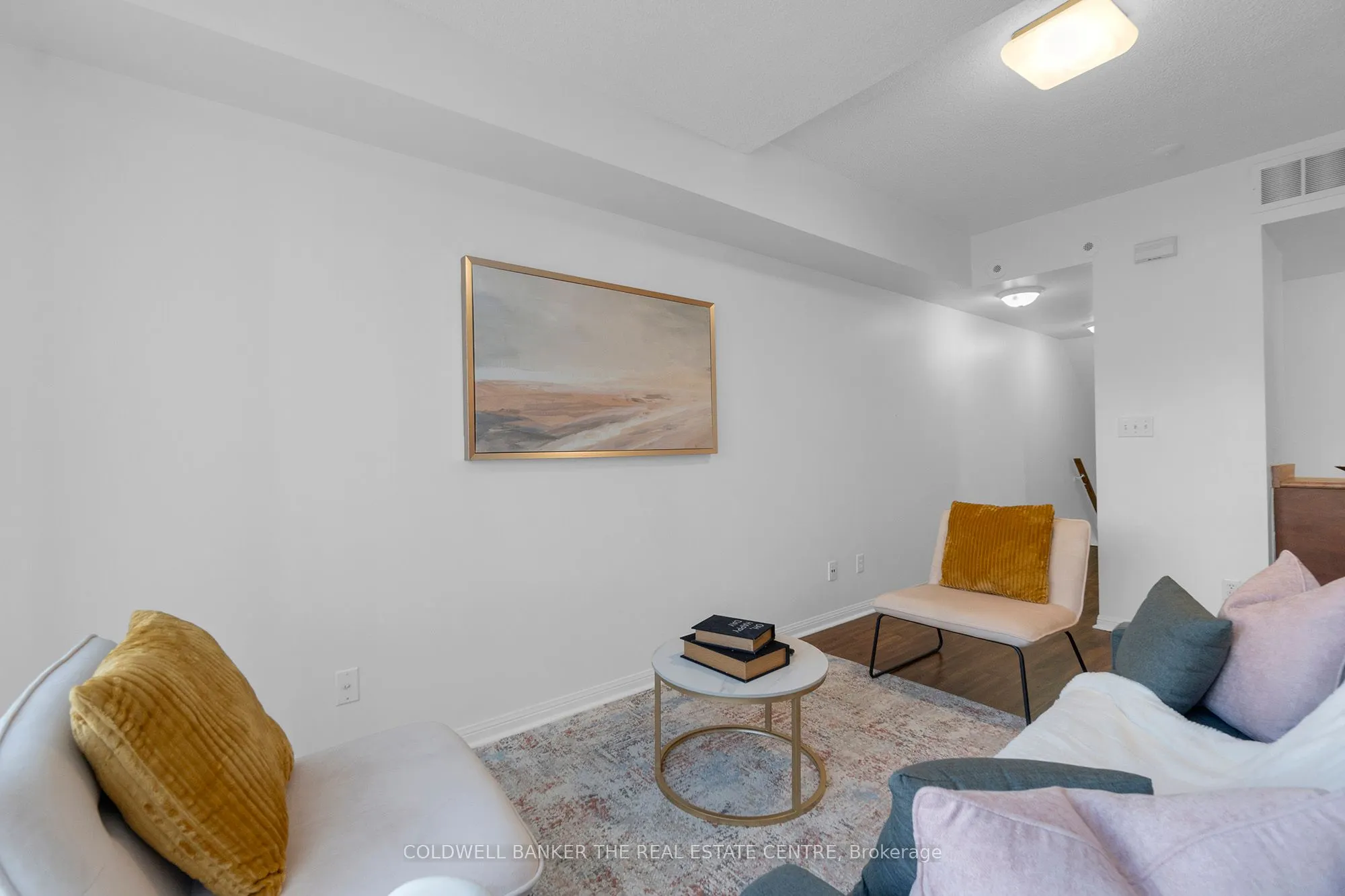 3047 Finch Avenue W, #2057