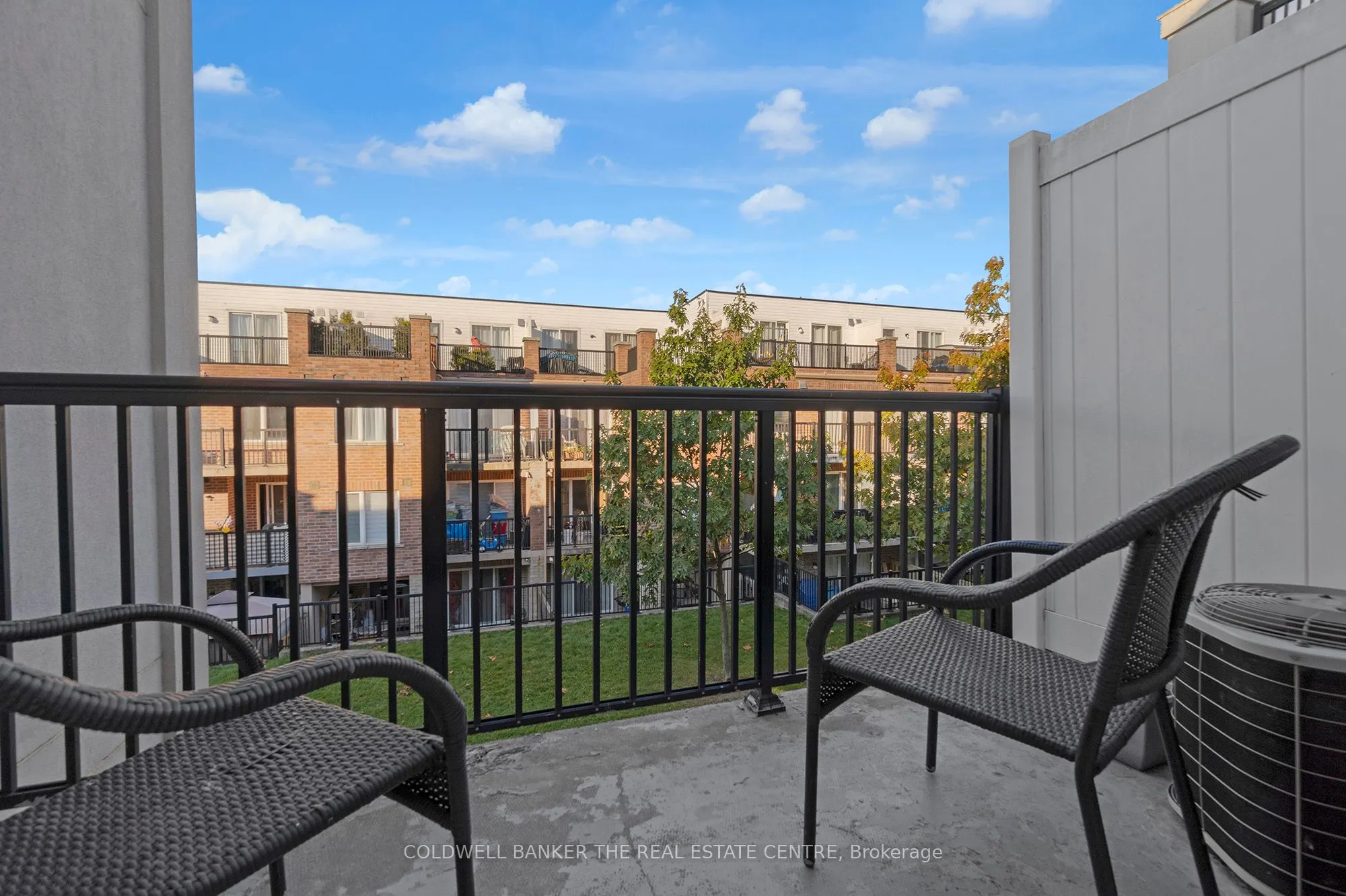 3047 Finch Avenue W, #2057