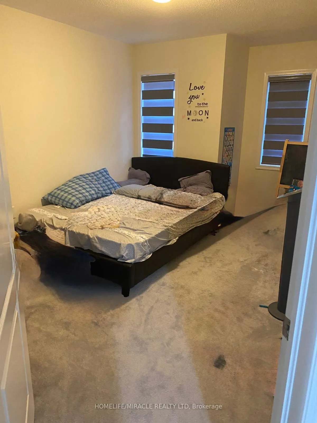 26 Feeder Street