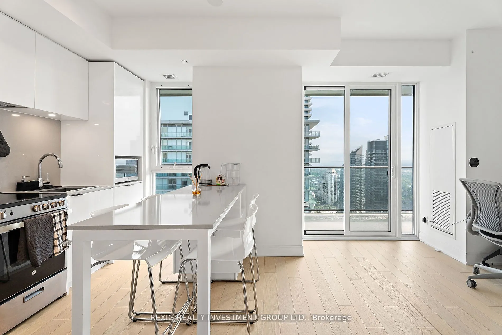 70 Annie Craig Drive, #4007