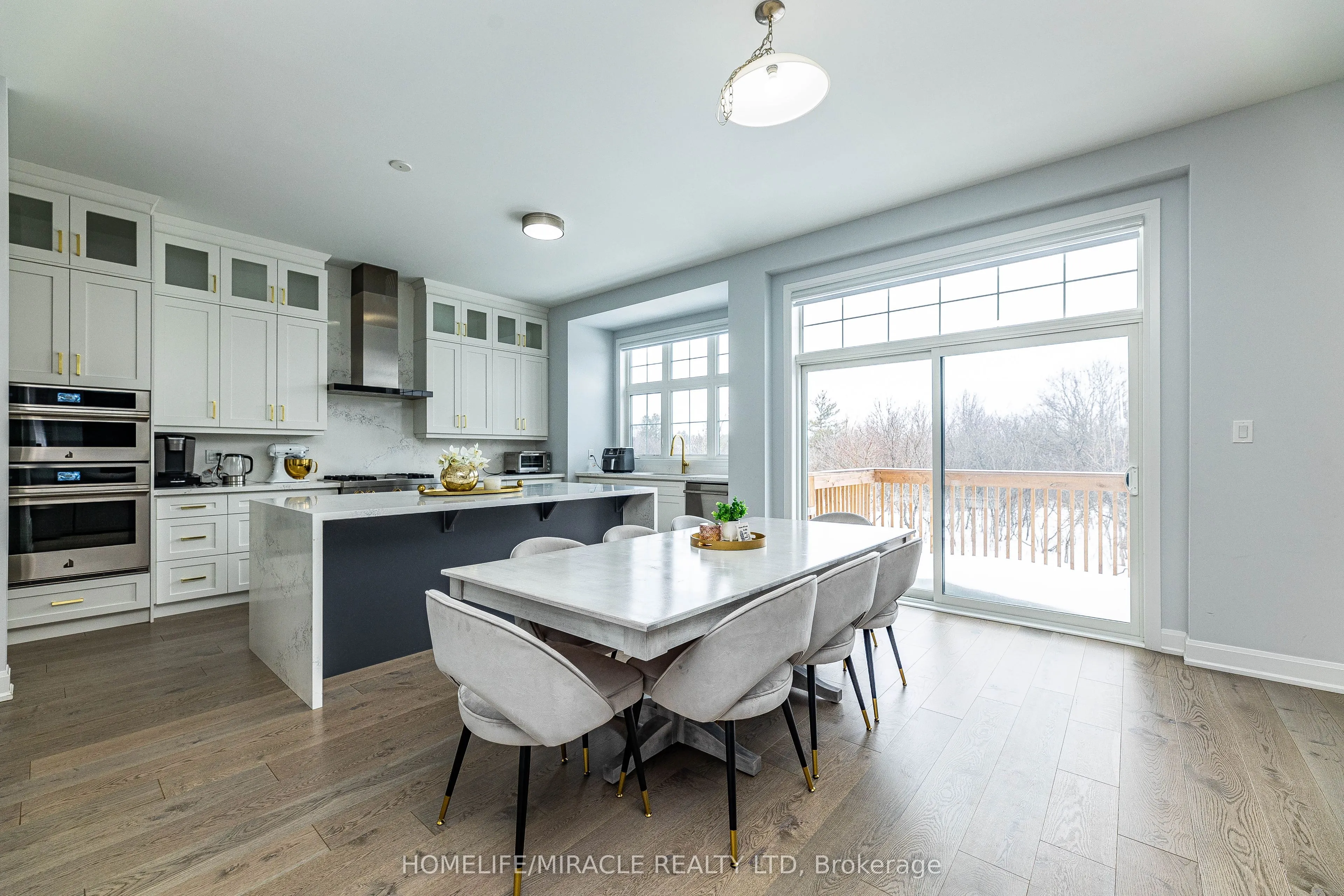 1428 Ford Strathy Crescent