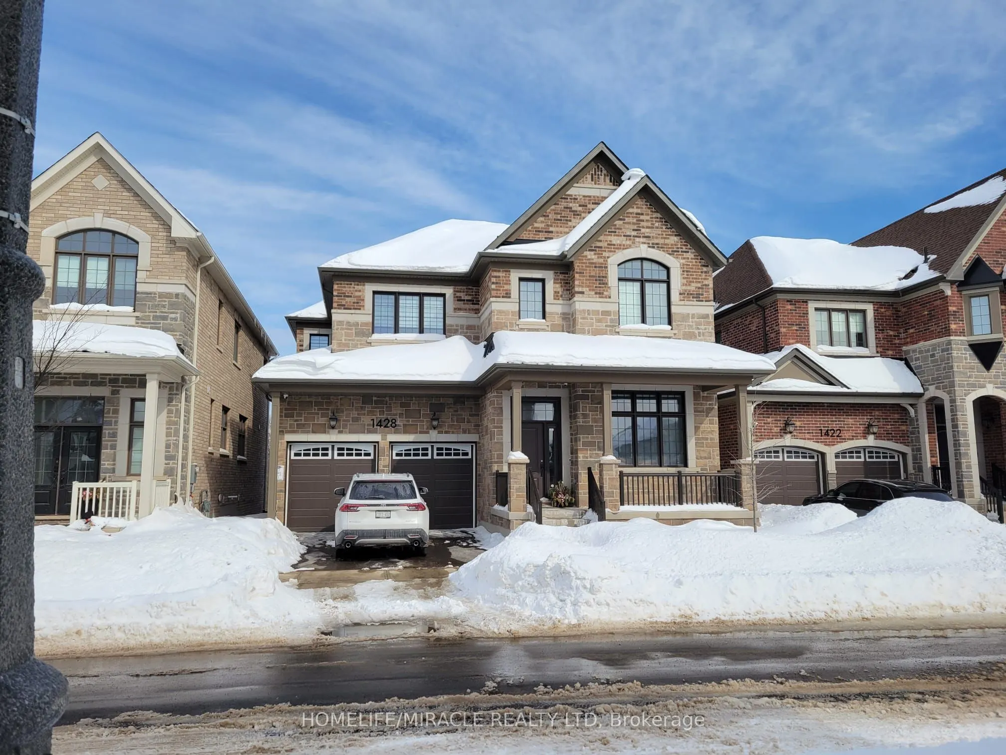1428 Ford Strathy Crescent