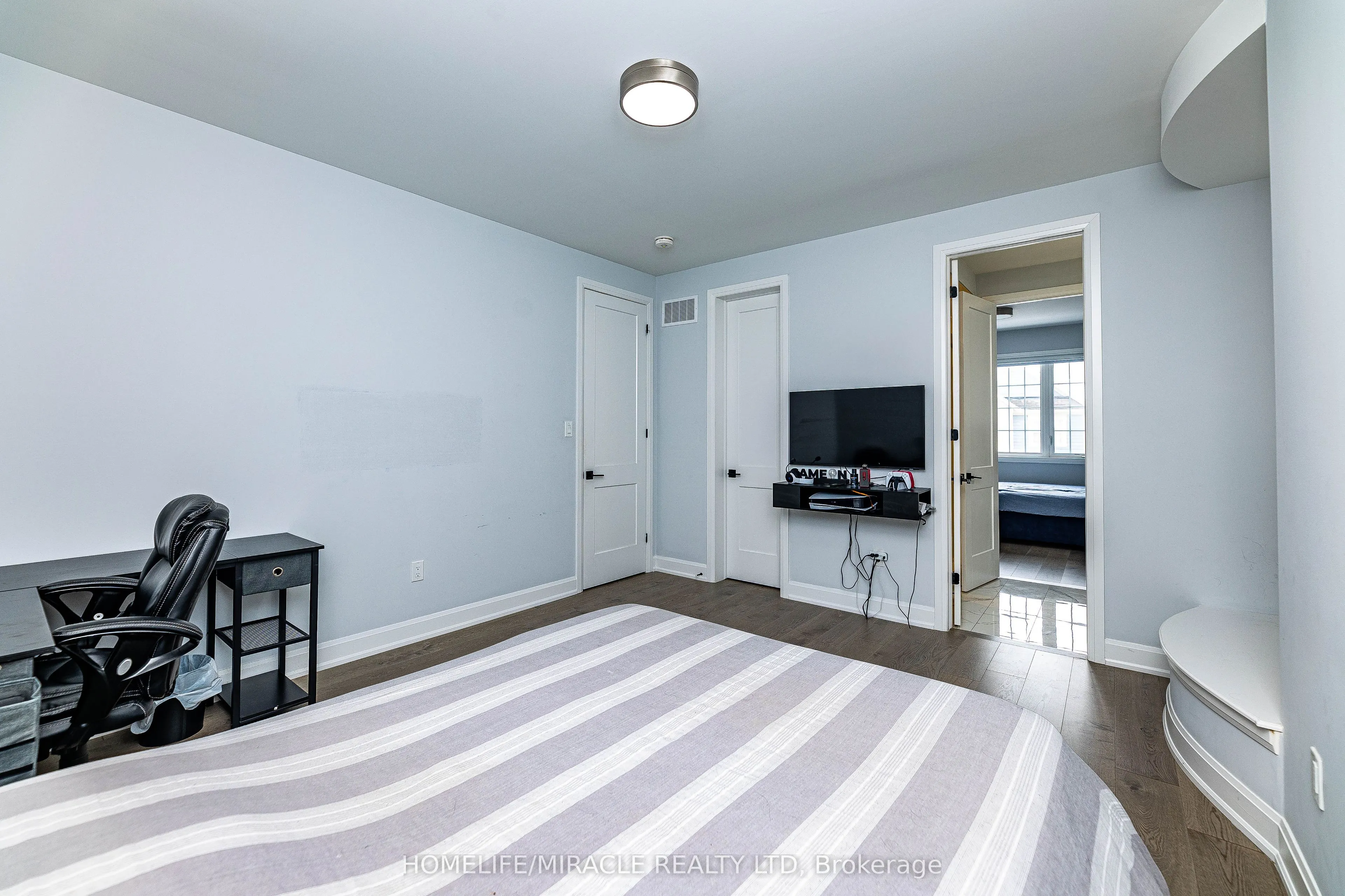 1428 Ford Strathy Crescent