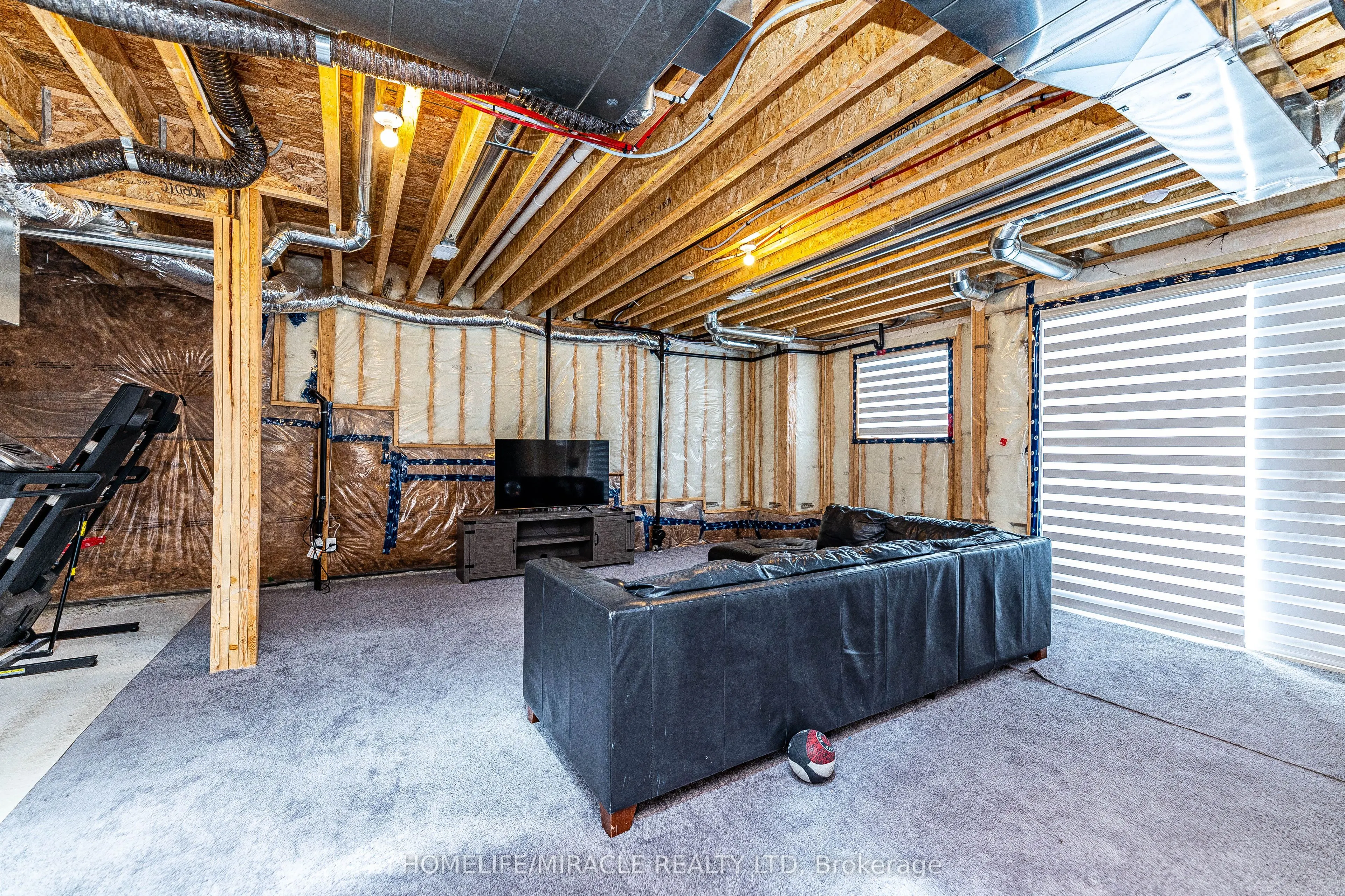 1428 Ford Strathy Crescent