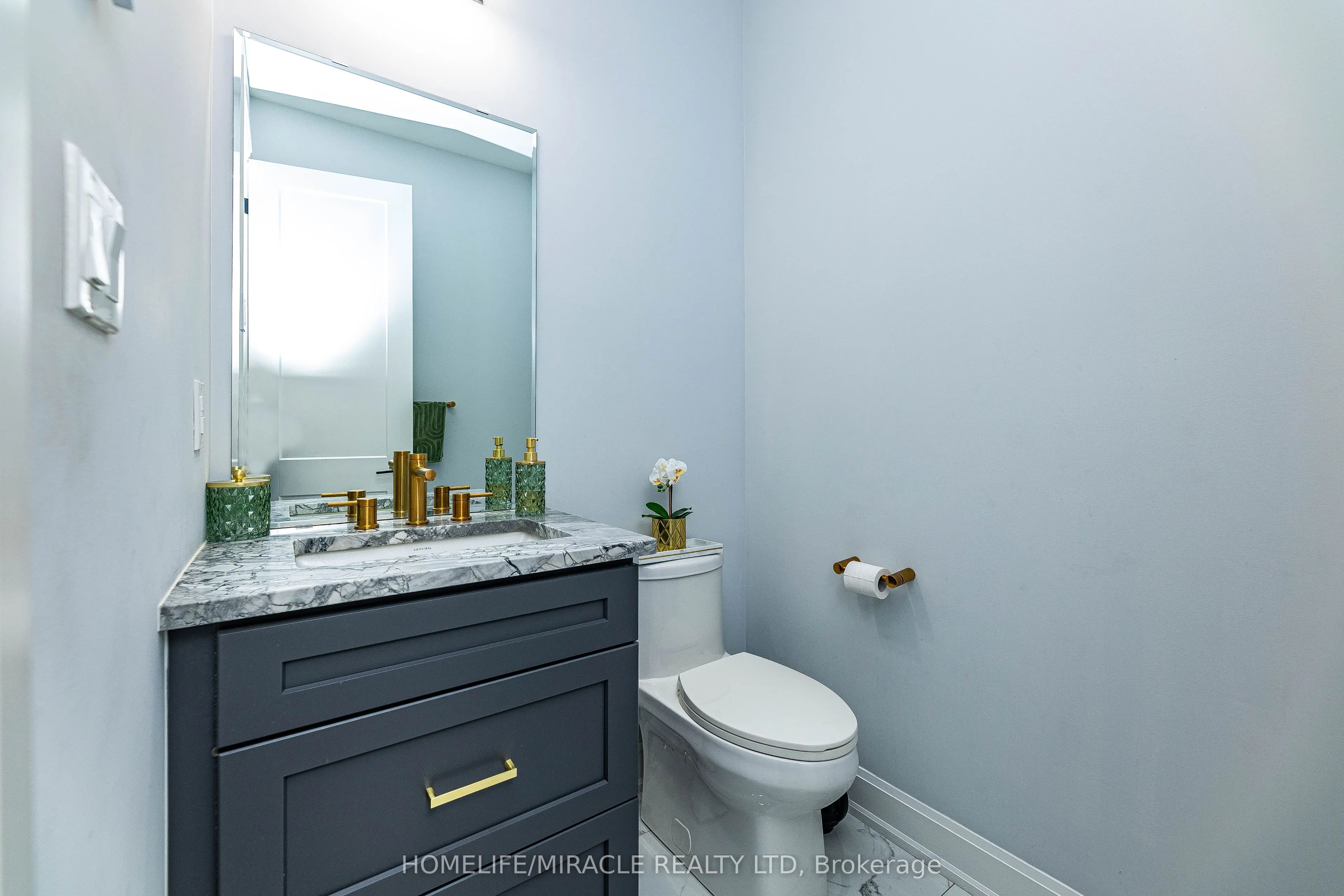 1428 Ford Strathy Crescent