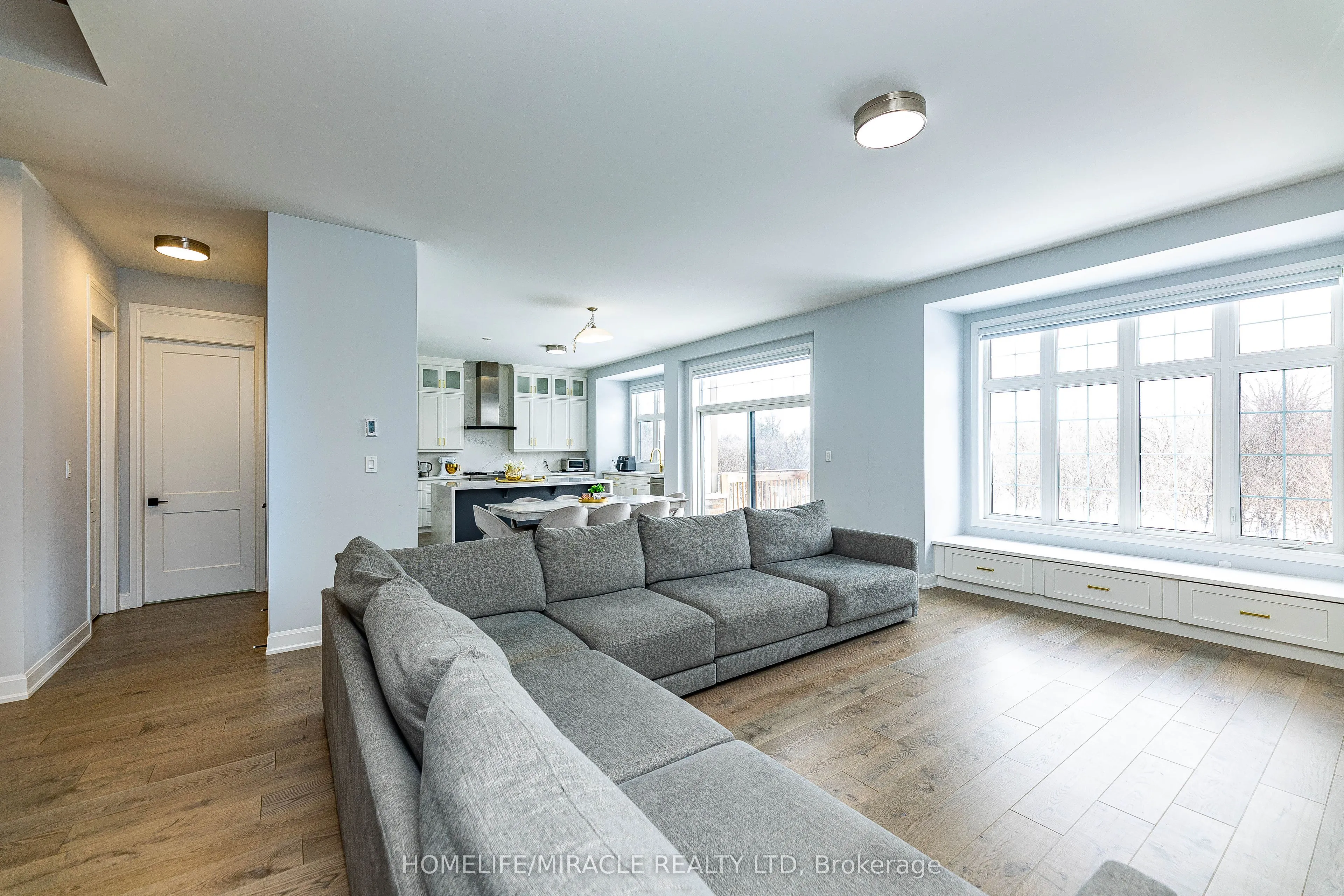 1428 Ford Strathy Crescent