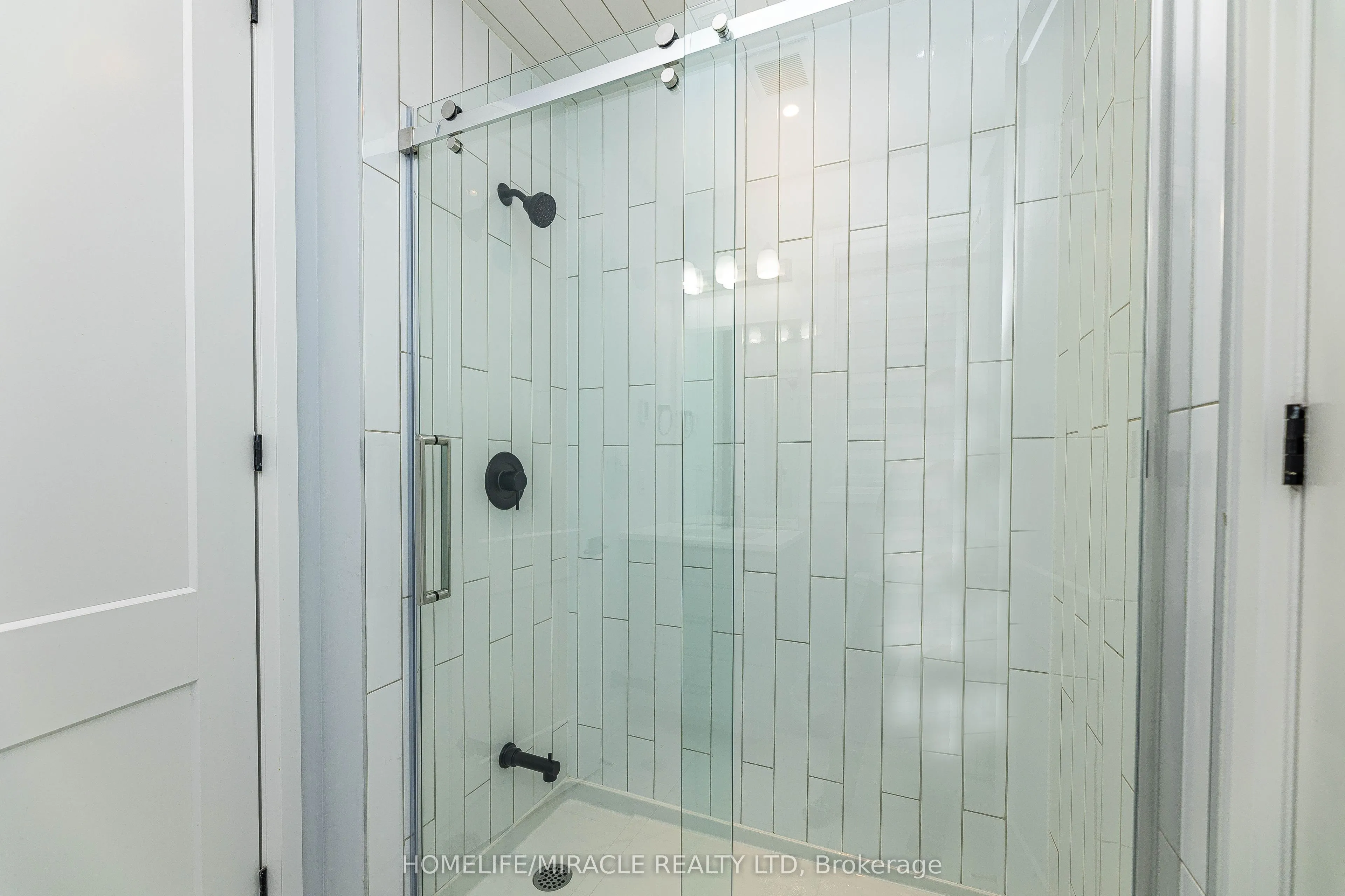 1428 Ford Strathy Crescent