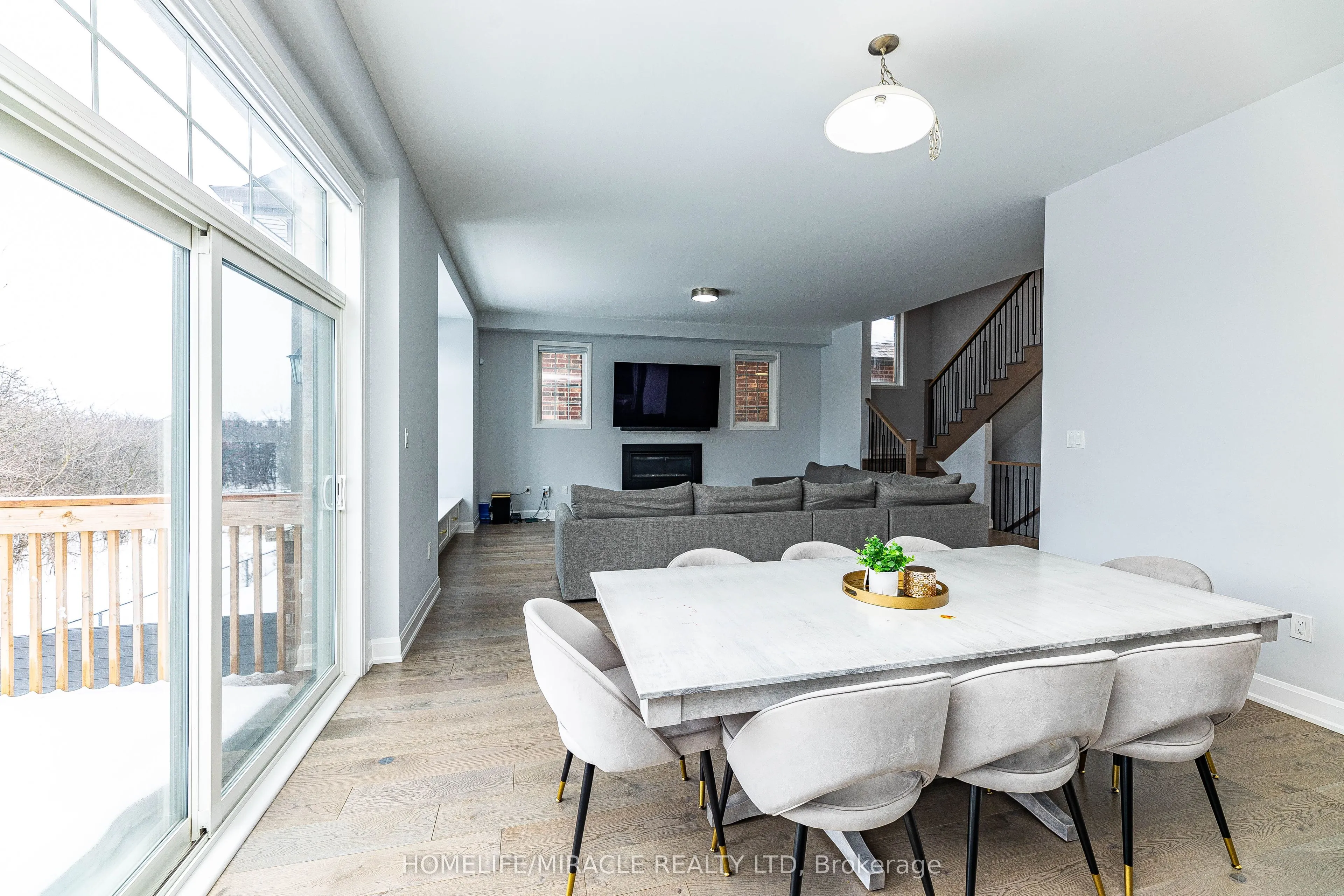 1428 Ford Strathy Crescent