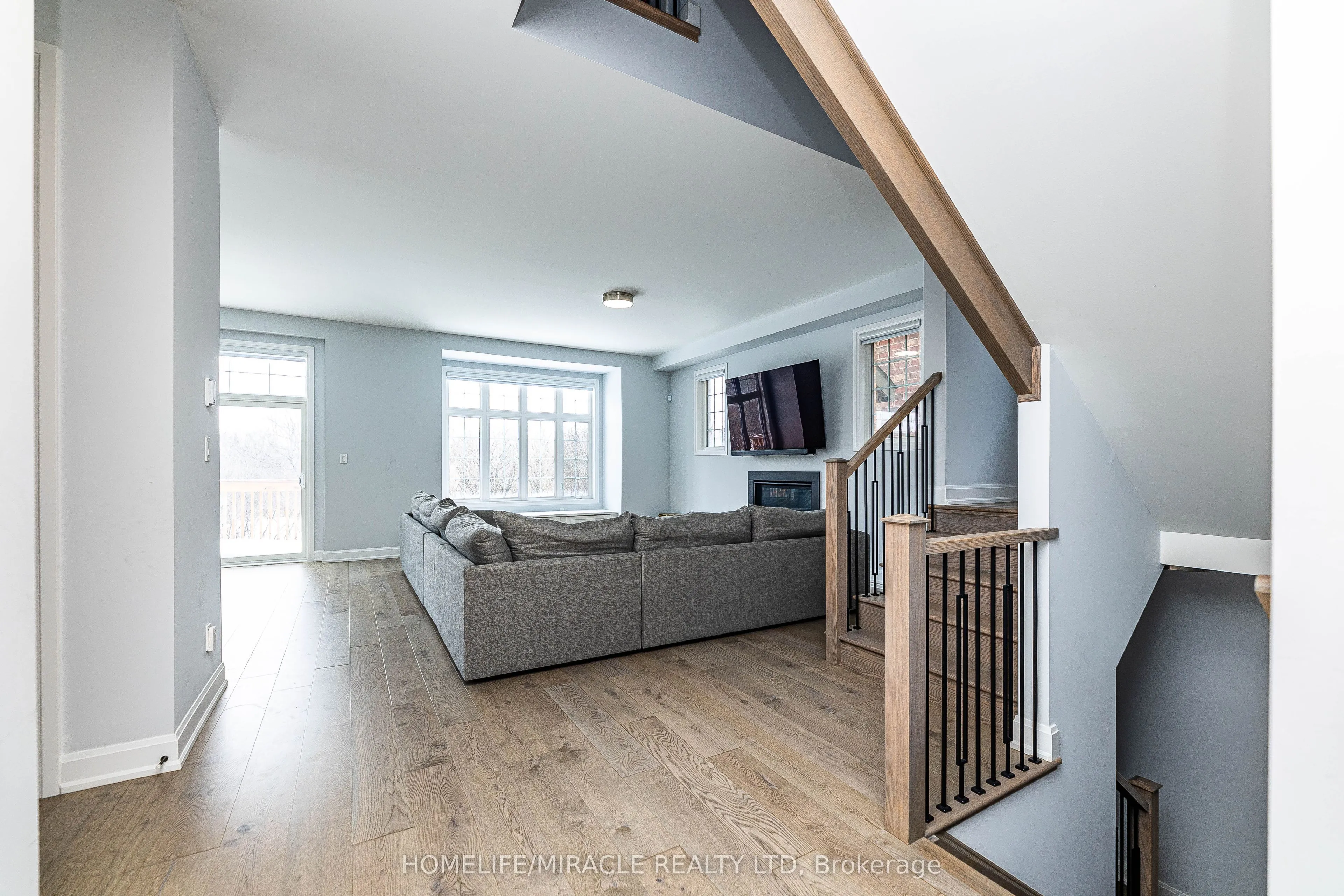 1428 Ford Strathy Crescent