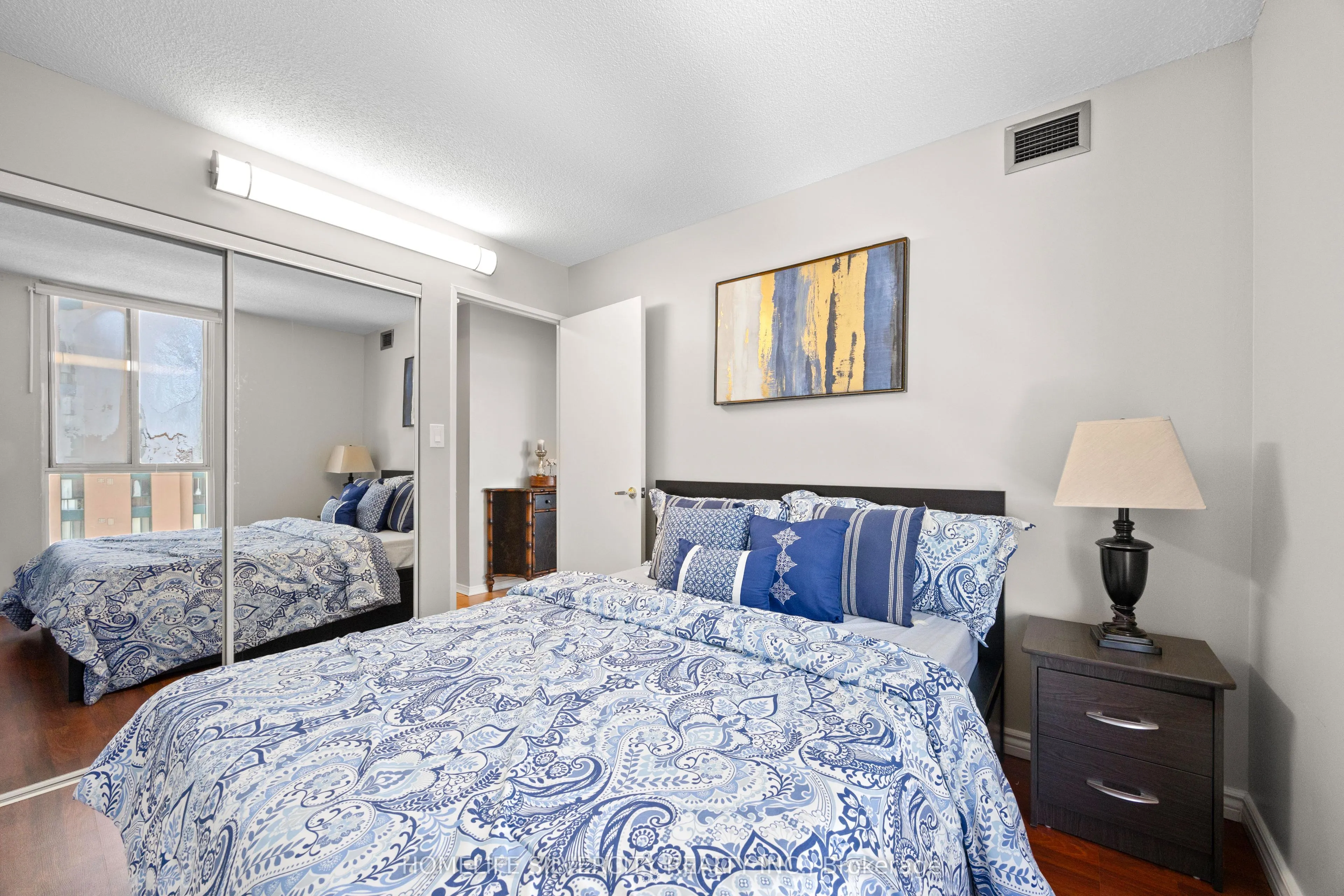 145 Hillcrest Avenue, #913