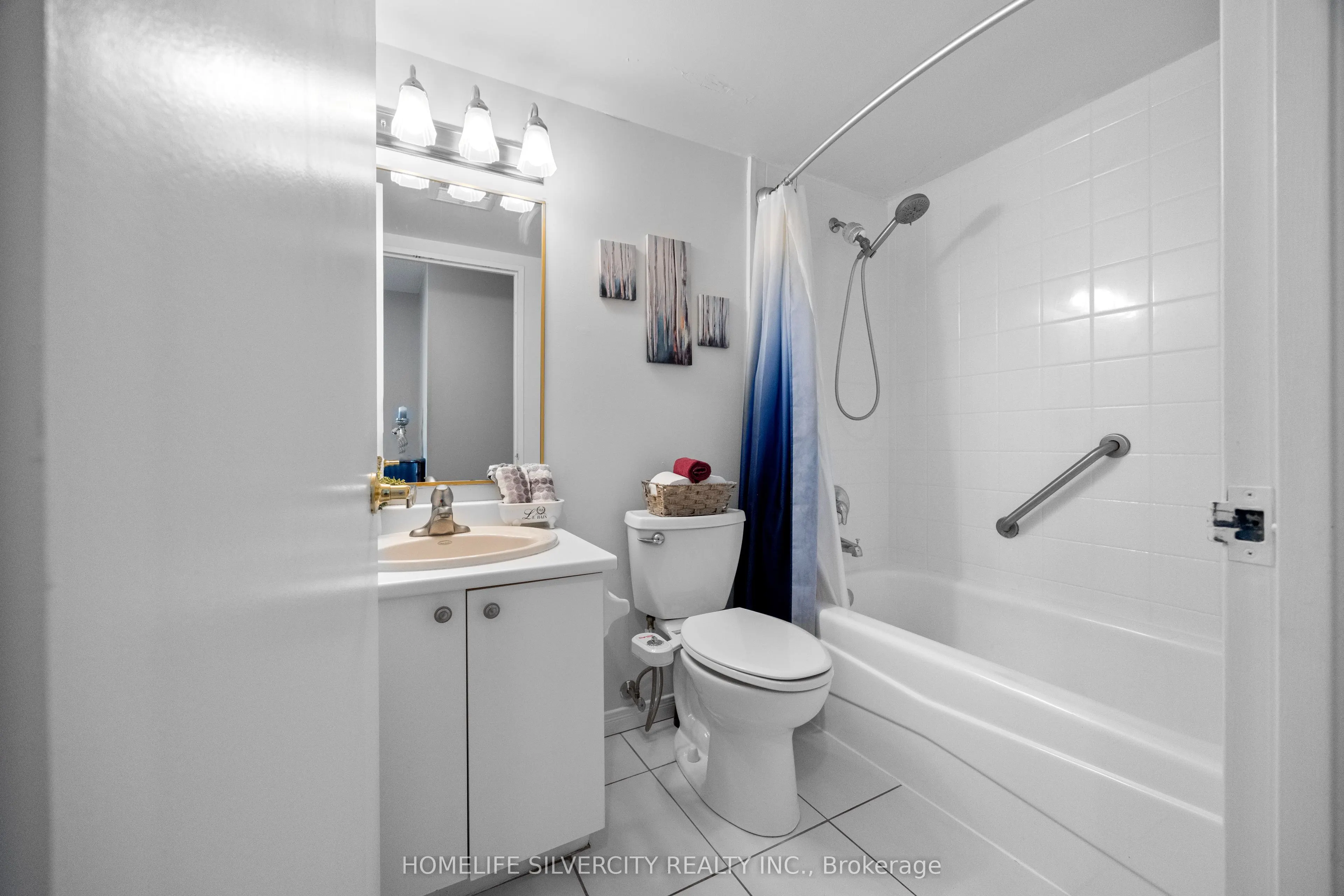 145 Hillcrest Avenue, #913