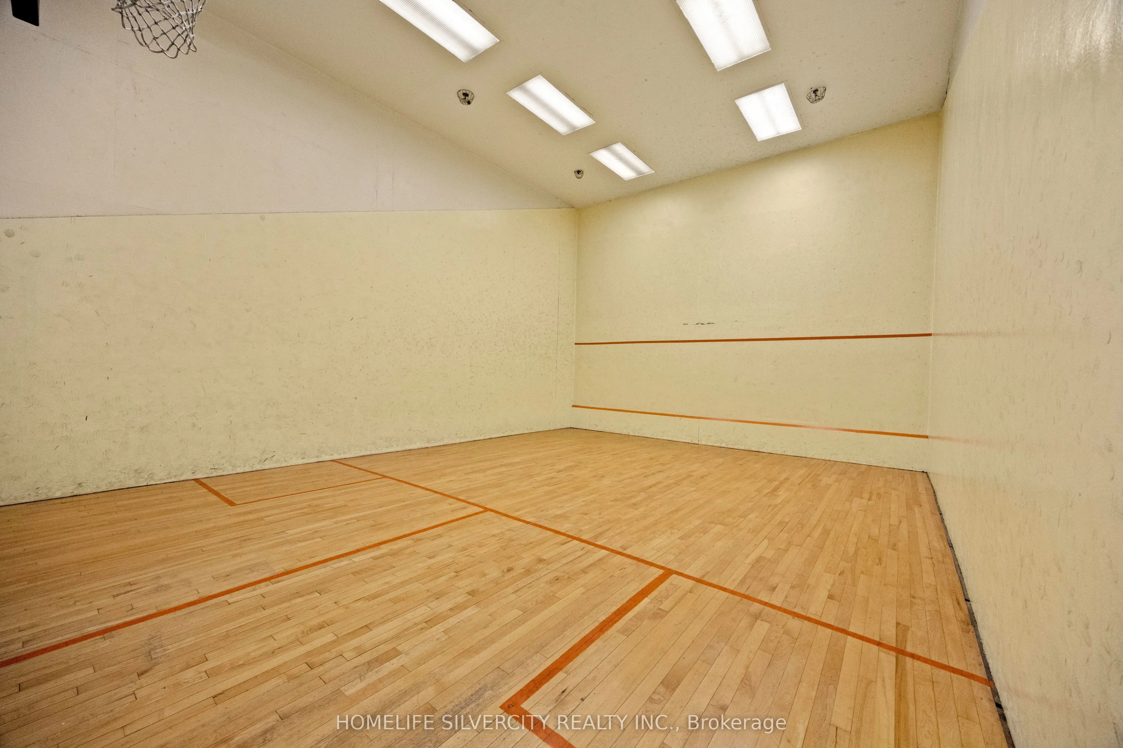 145 Hillcrest Avenue, #913