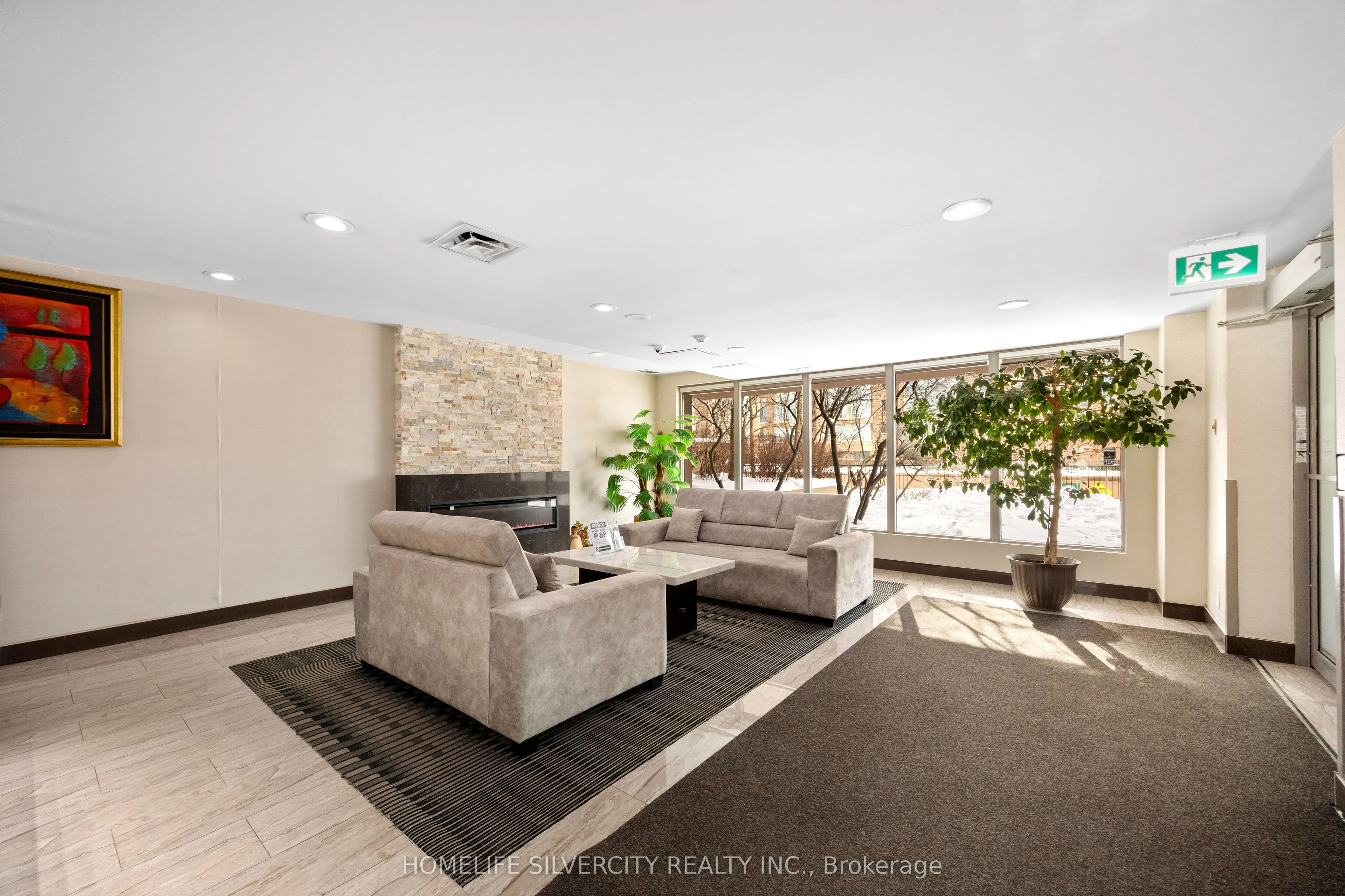 145 Hillcrest Avenue, #913