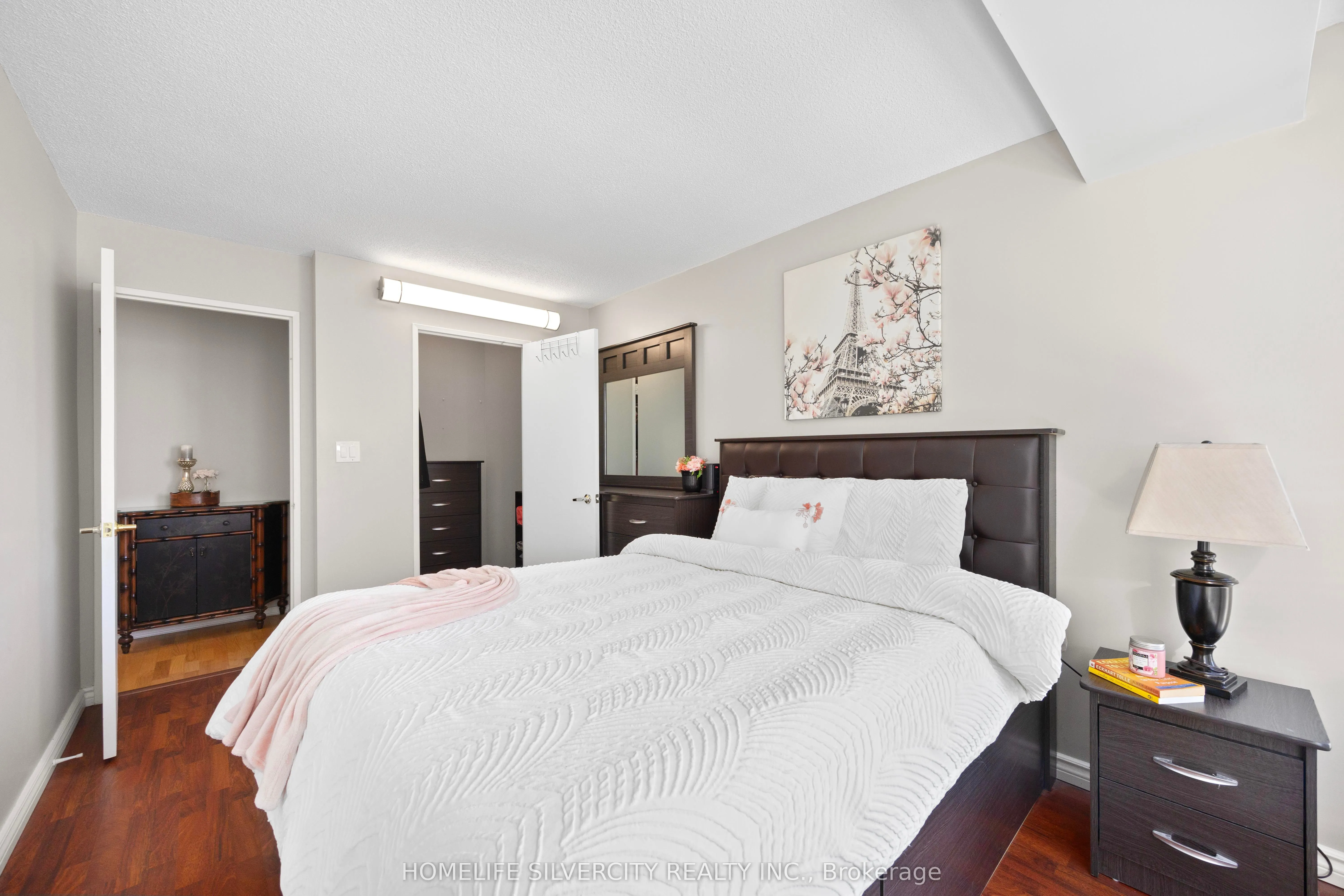 145 Hillcrest Avenue, #913