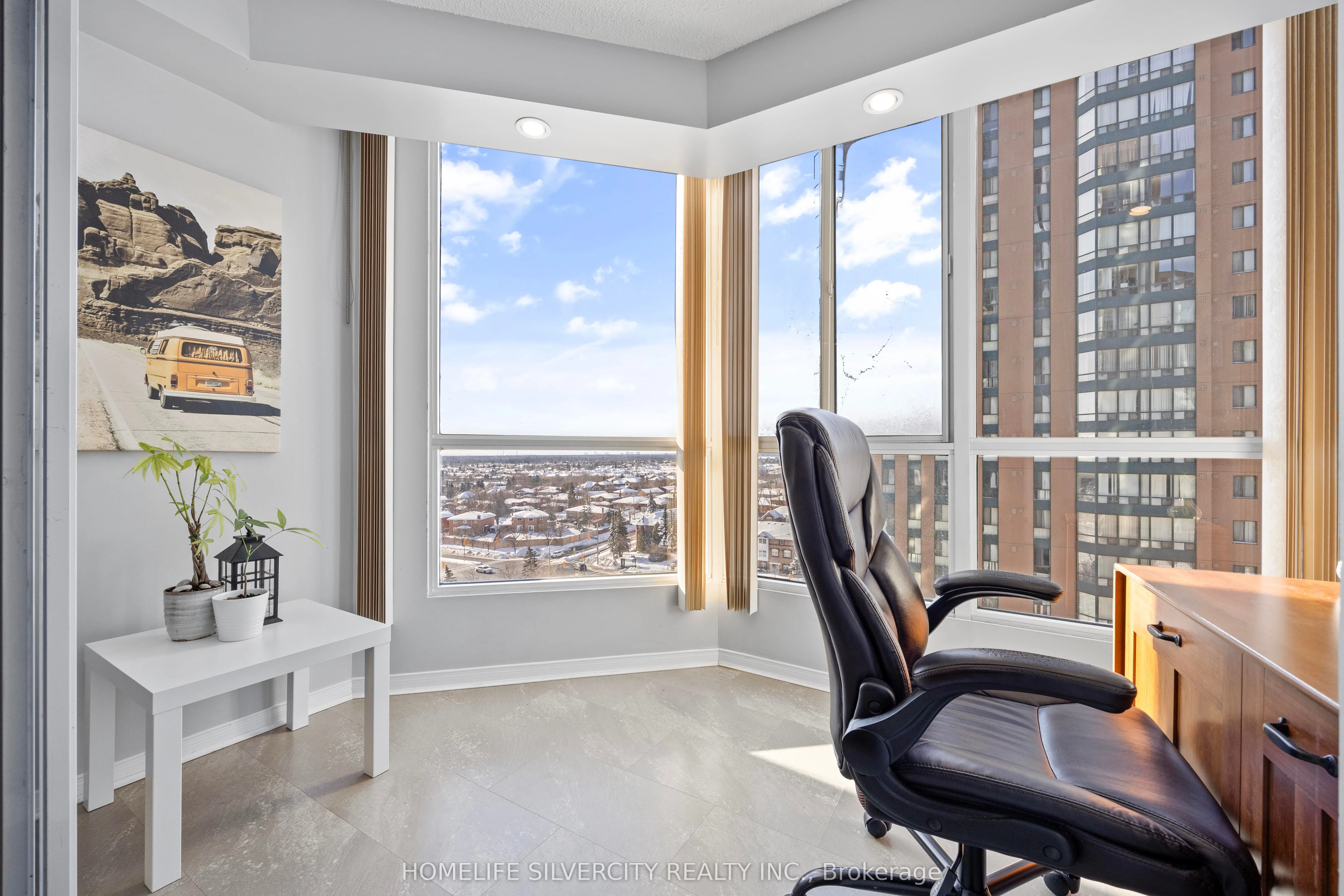 145 Hillcrest Avenue, #913