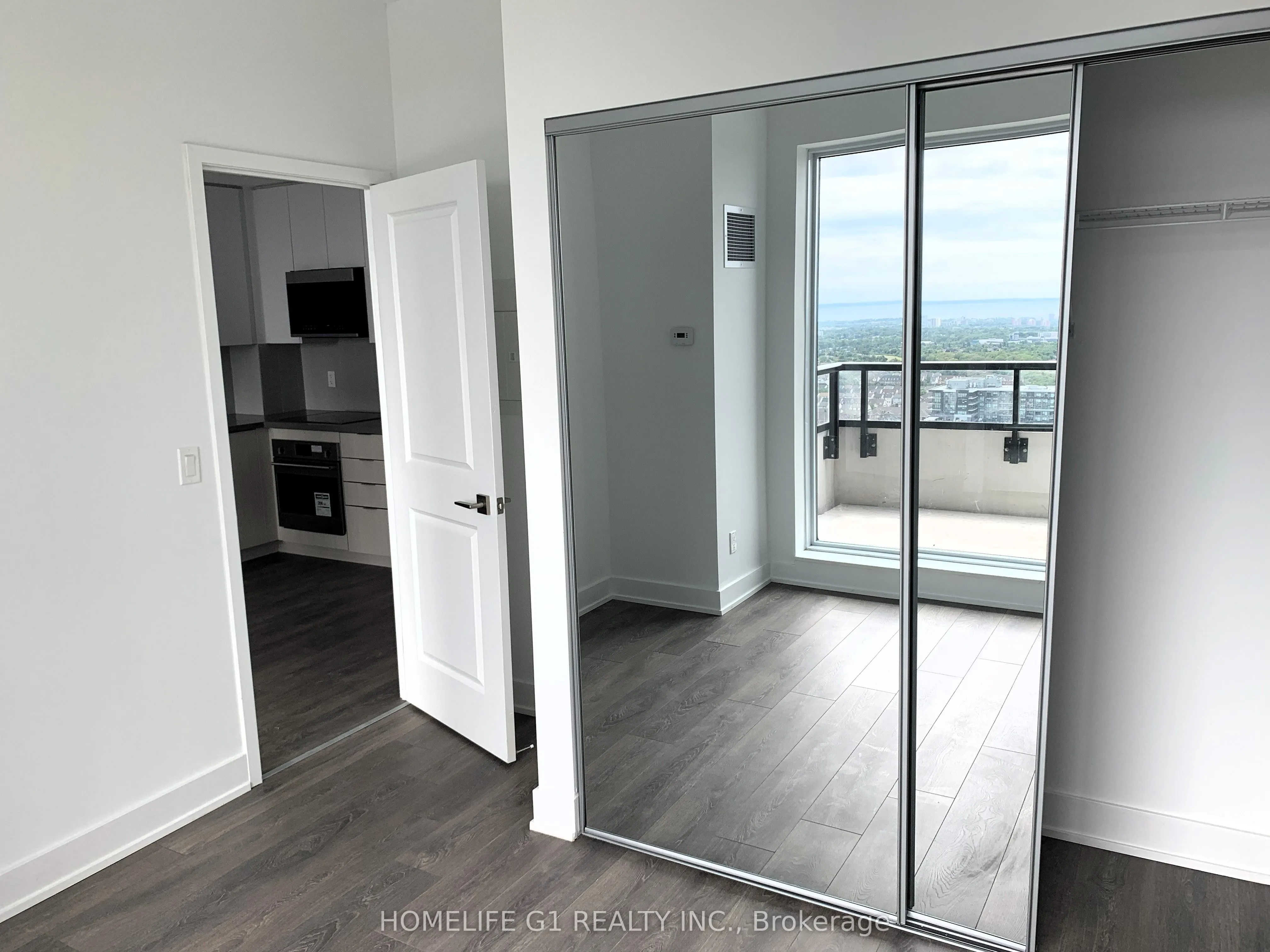 297 Oak Walk Drive, #2501
