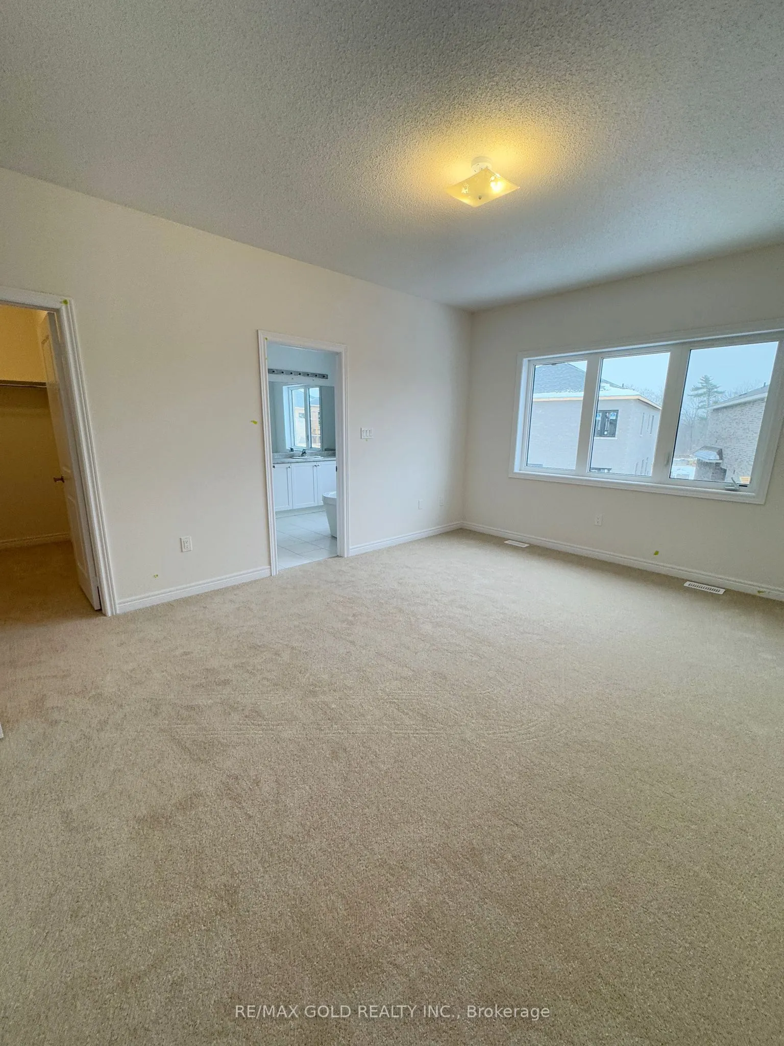 469 Kennedy Circle