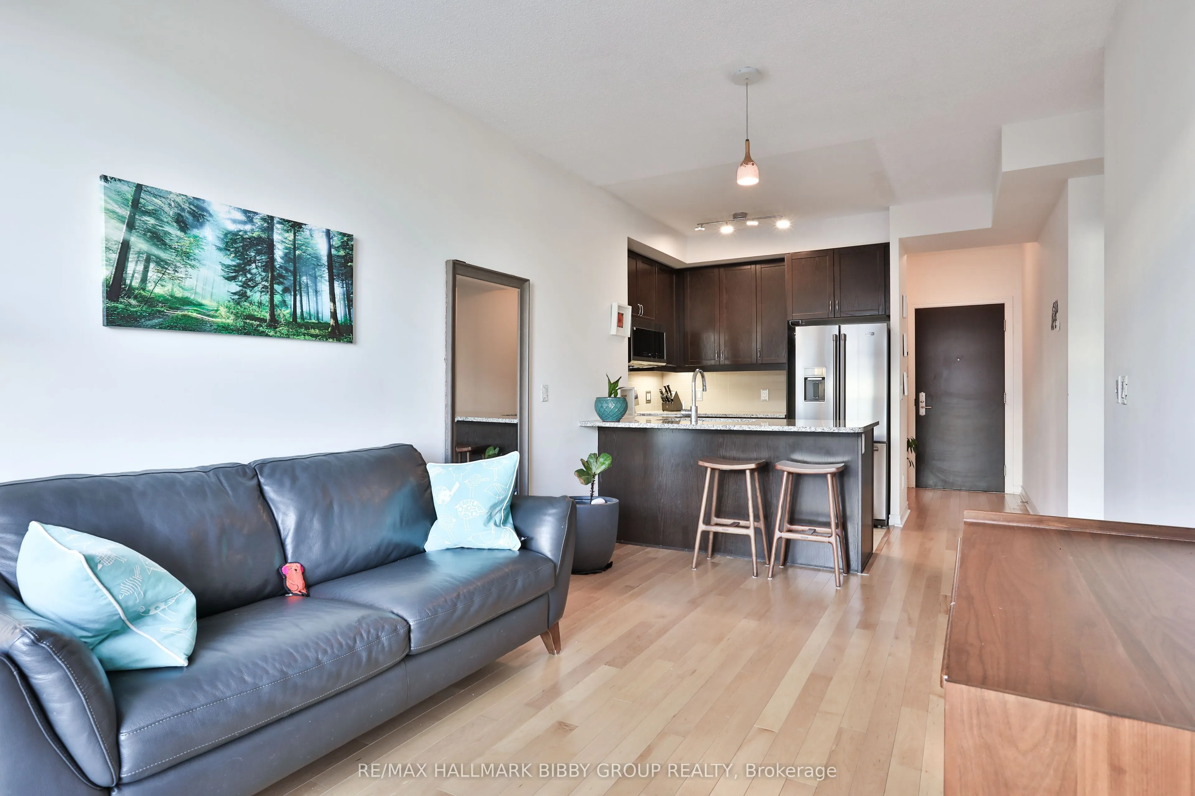 1135 Royal York Road, #814