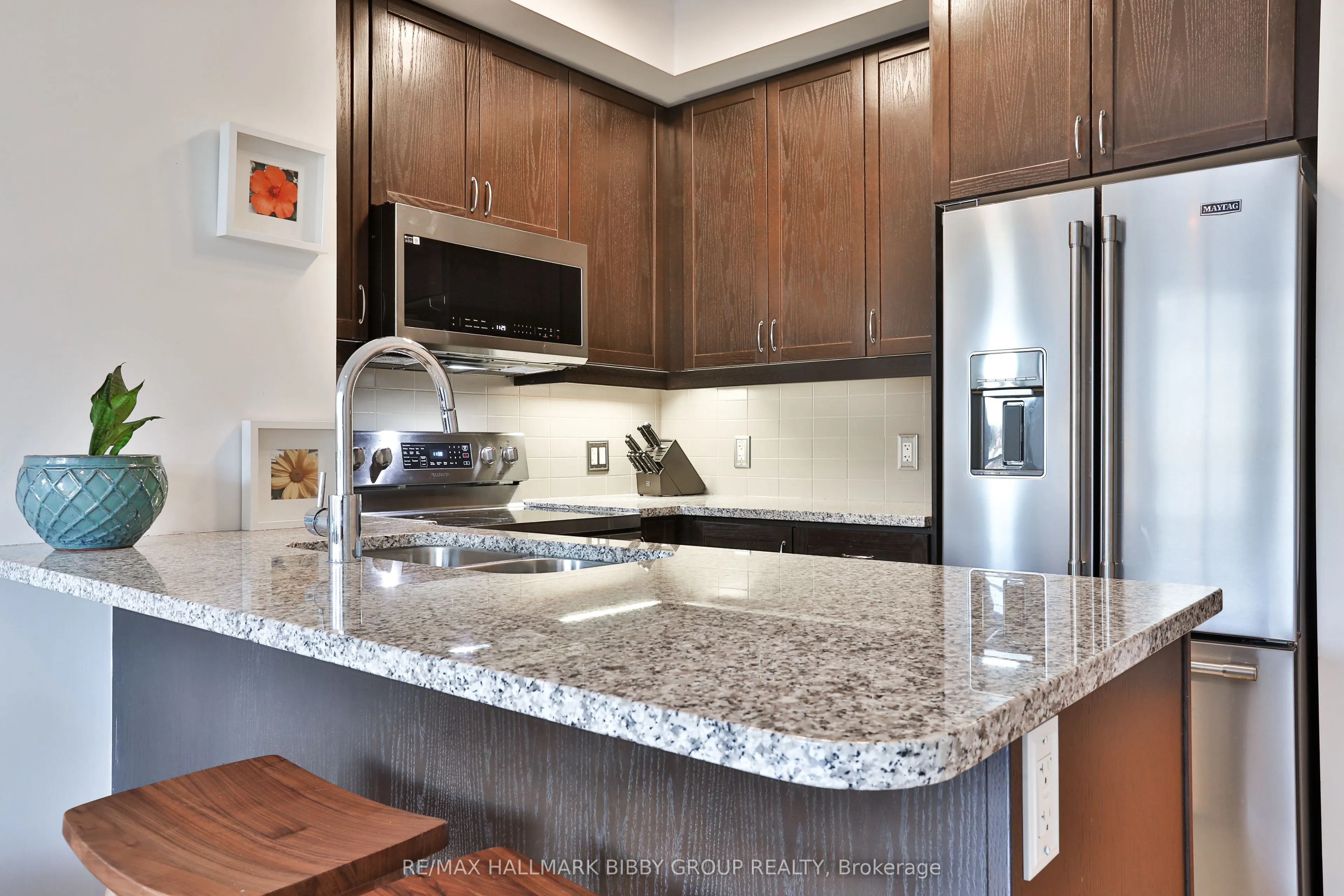 1135 Royal York Road, #814