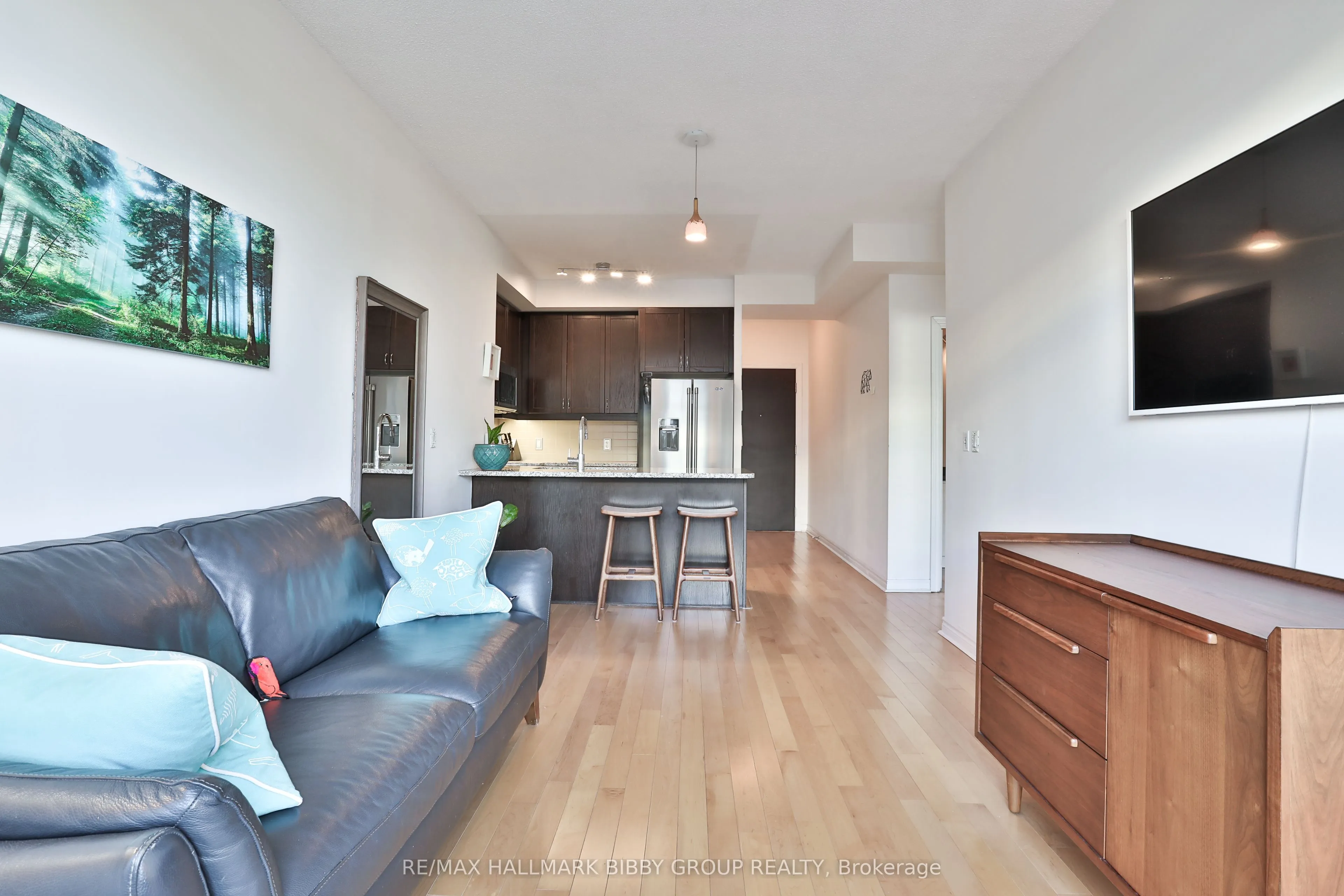 1135 Royal York Road, #814